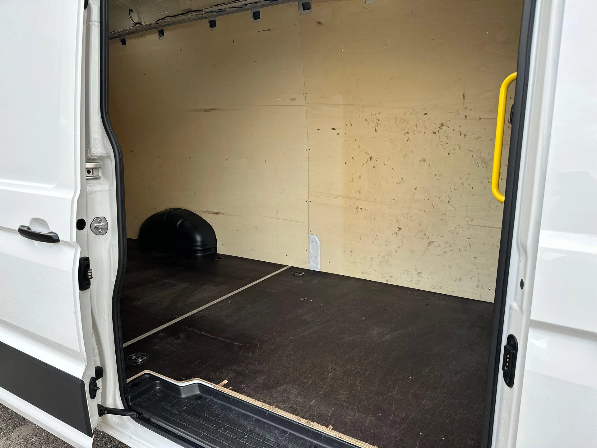 Volkswagen-Crafter-image-34