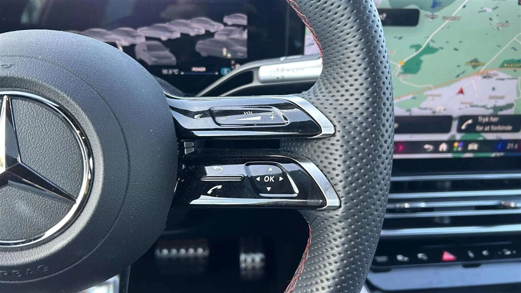 Mercedes-Benz-CLA-image-13