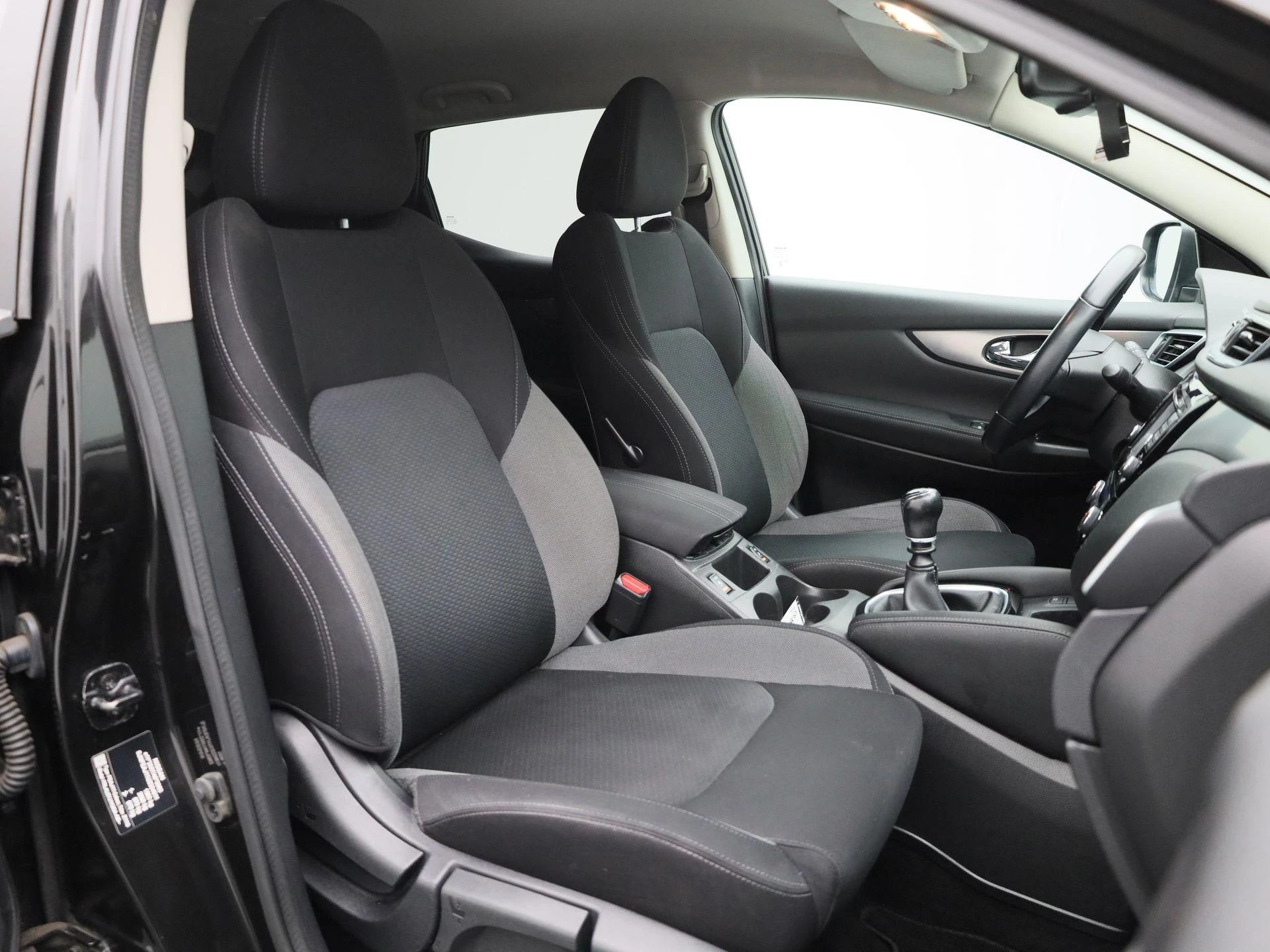 Nissan-QASHQAI-image-34