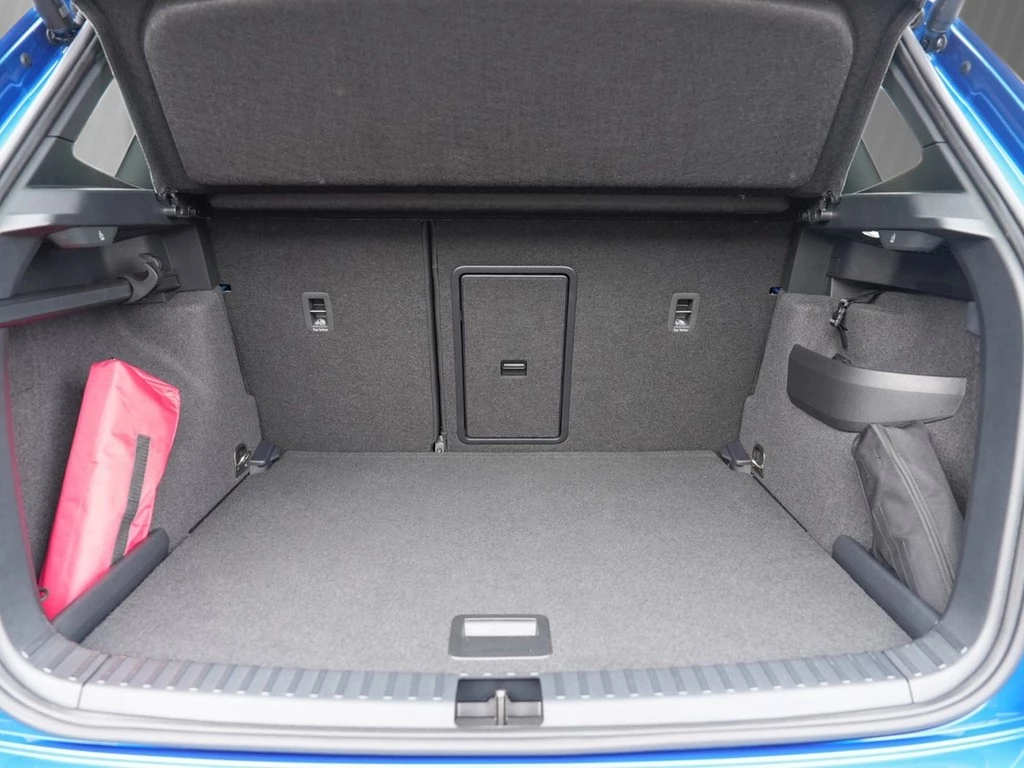 Škoda Karoq 2.0 TDI DSG Sportline 4x4 AHK/Standhz.