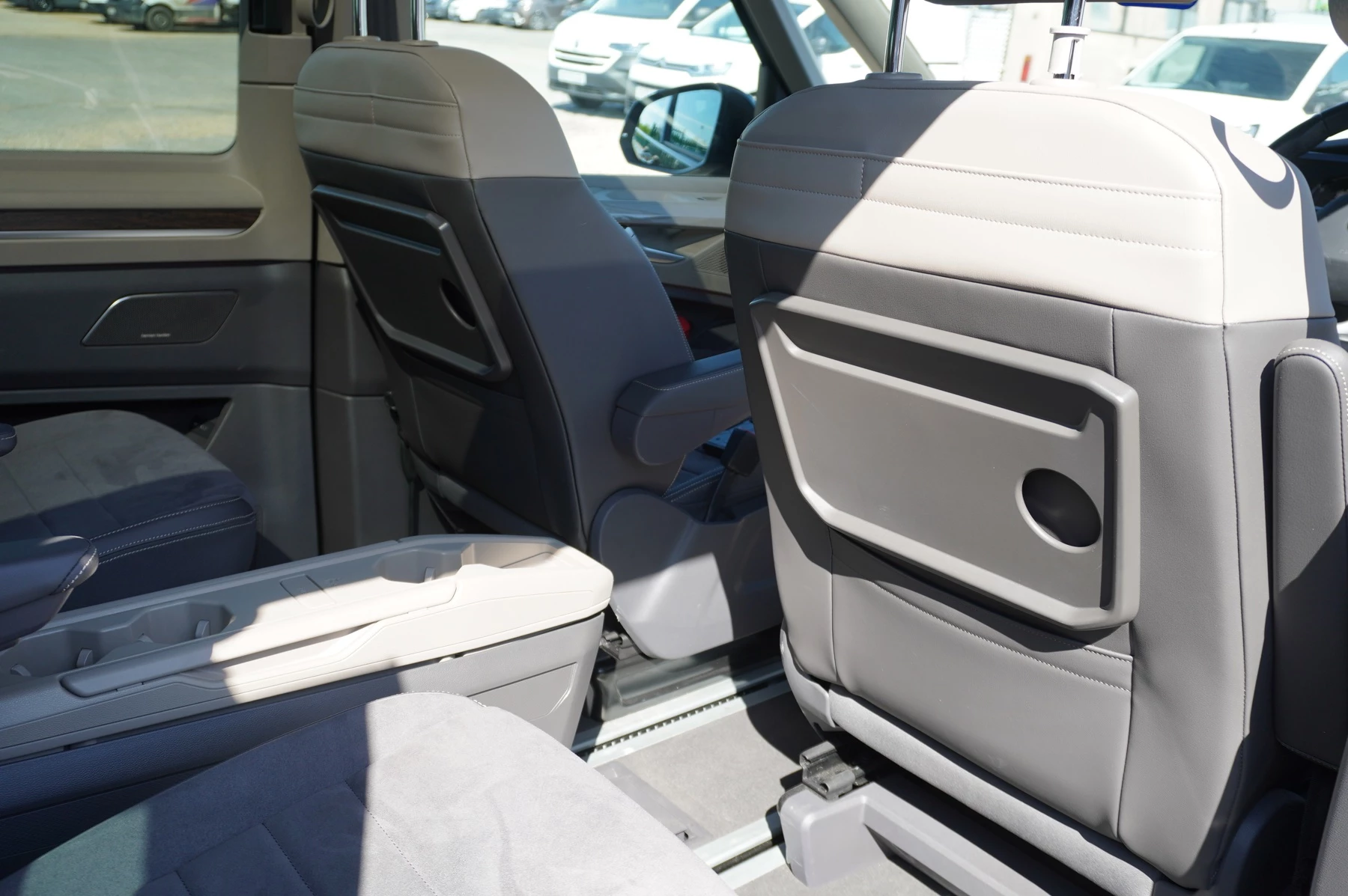 Volkswagen Multivan 2.0 TSI Style 5dr LWB DSG