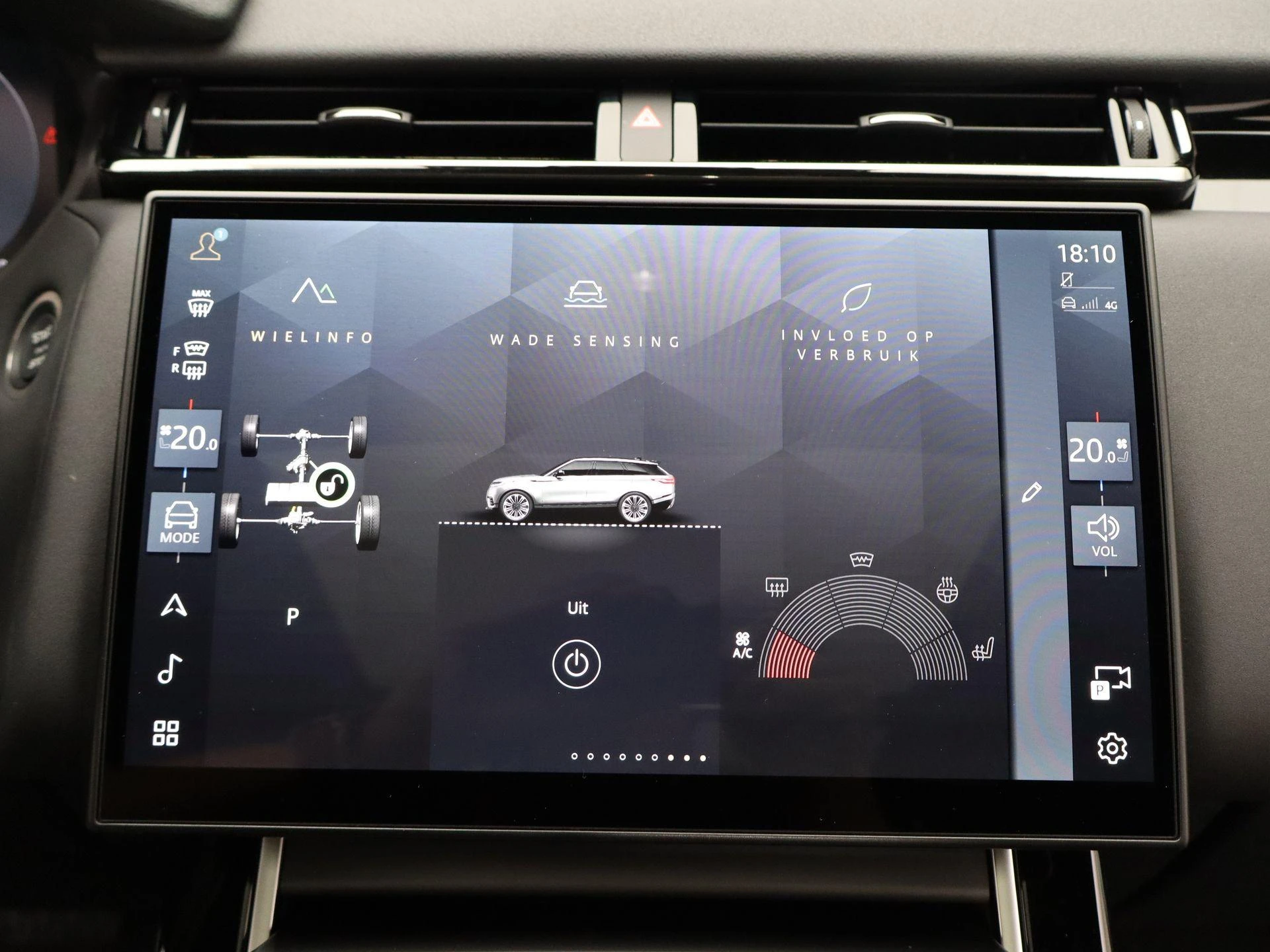 Land Rover-Range Rover Velar-image-19