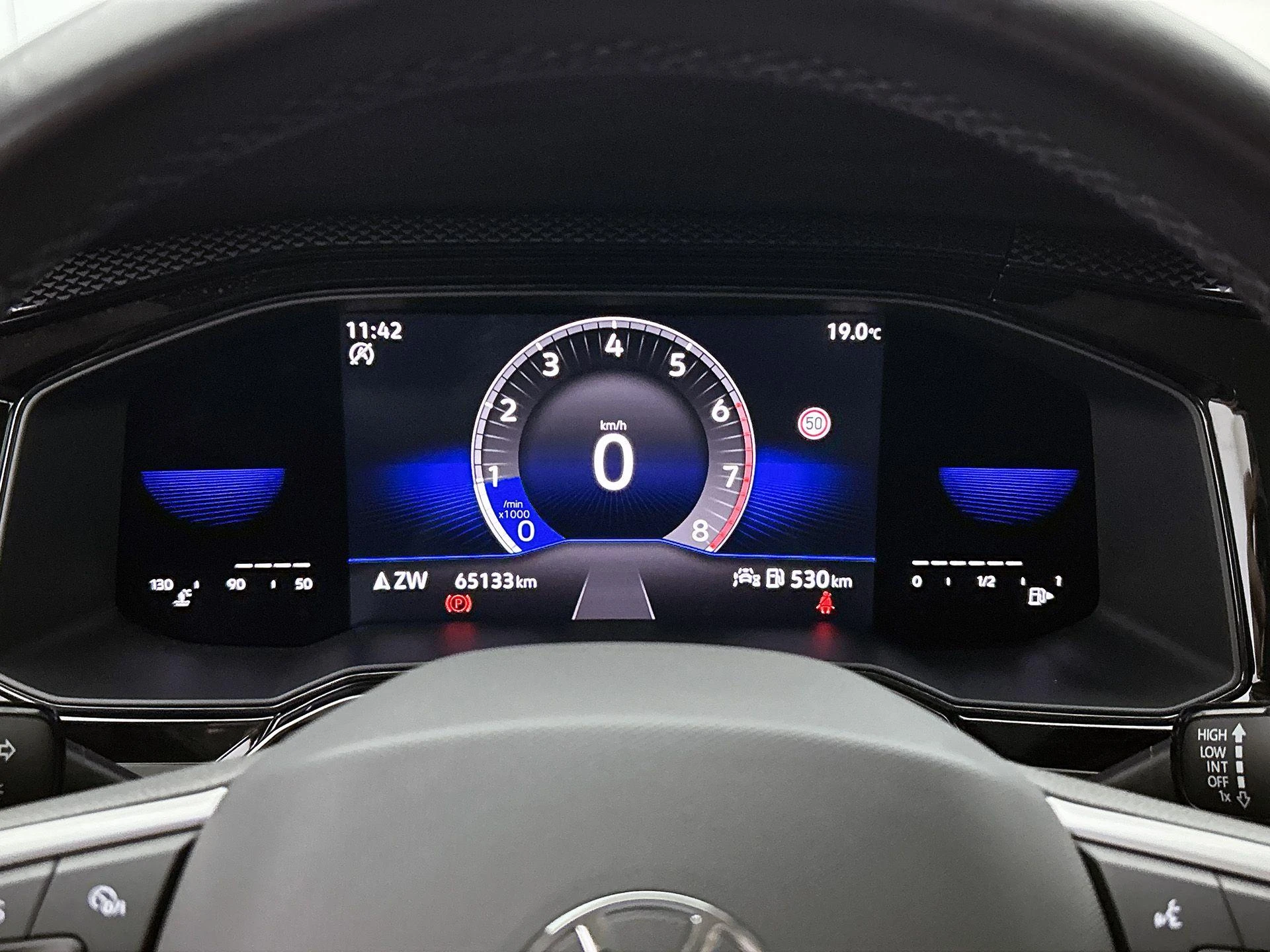 Volkswagen-Polo-image-14