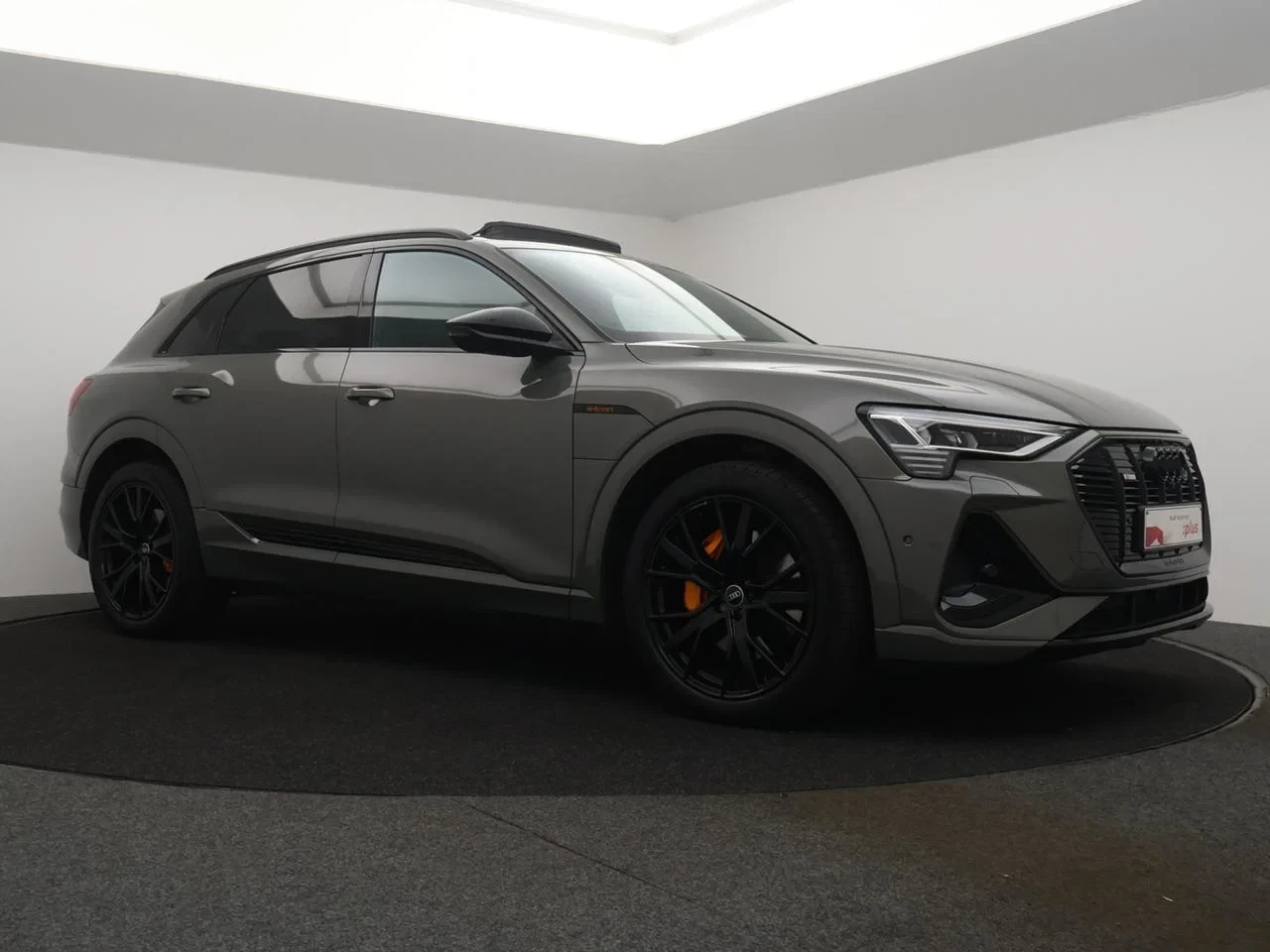Audi e-tron Audi e-tron Competition 55 QUATTRO 408PK *AUTOMAAT*PANODAK*3X-S LINE*LEDER*ALCANTARA*B&O*360° CAMERA*...*