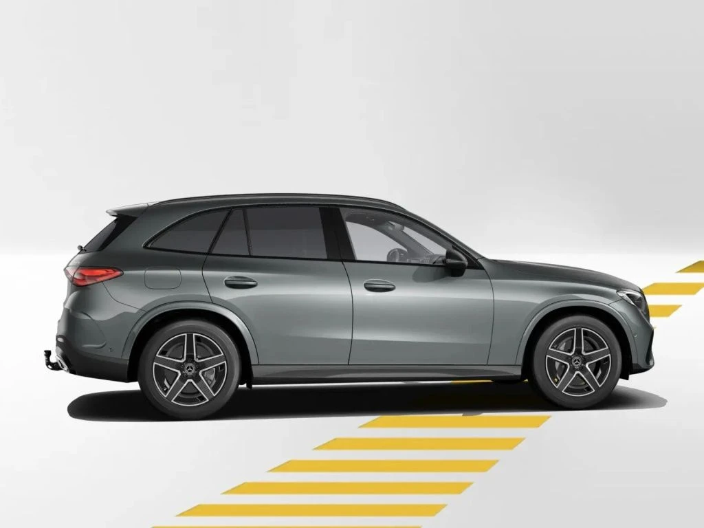 Mercedes-Benz-GLC 300 e-image-7