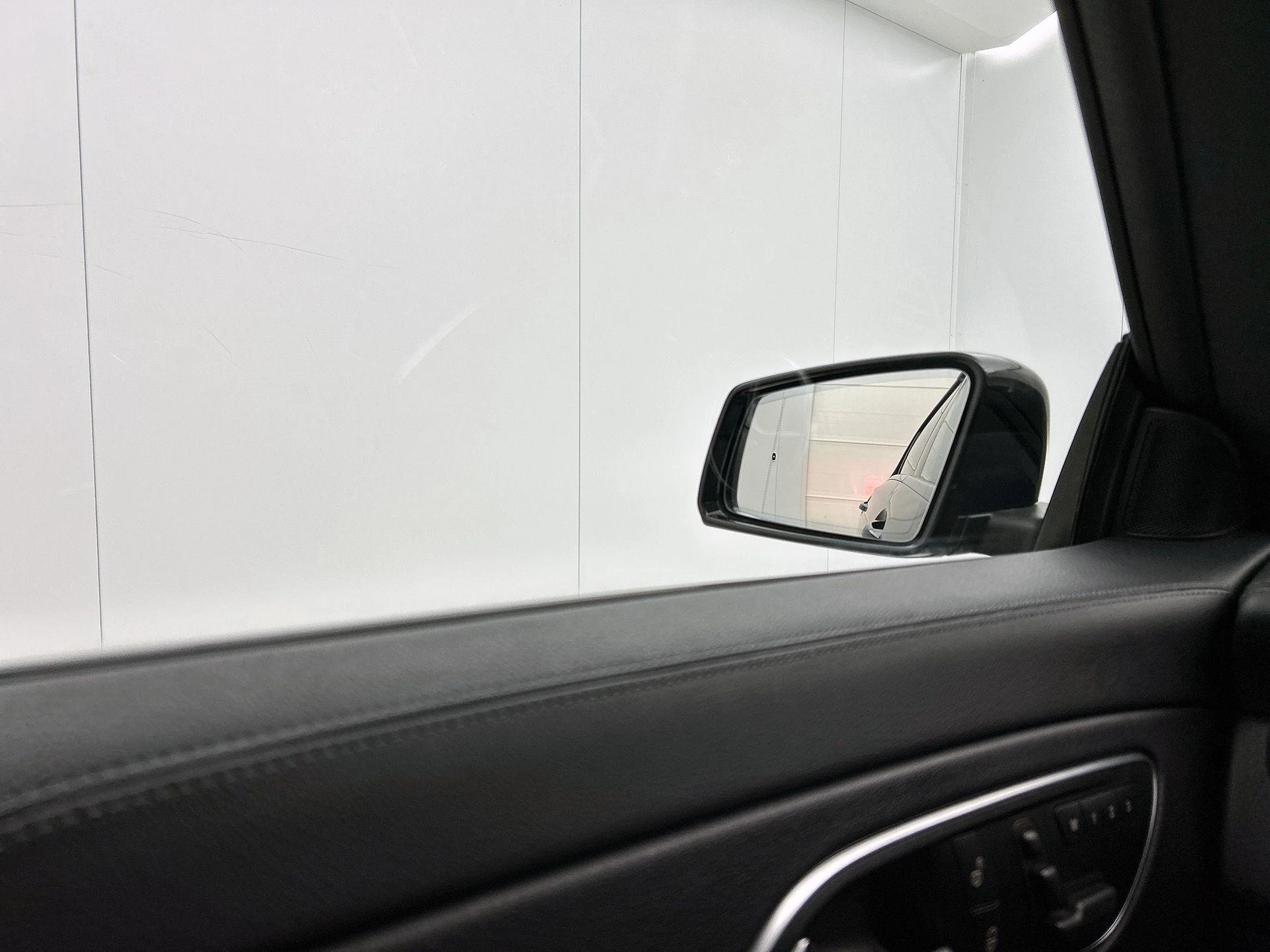 Mercedes-Benz-CLA-image-16