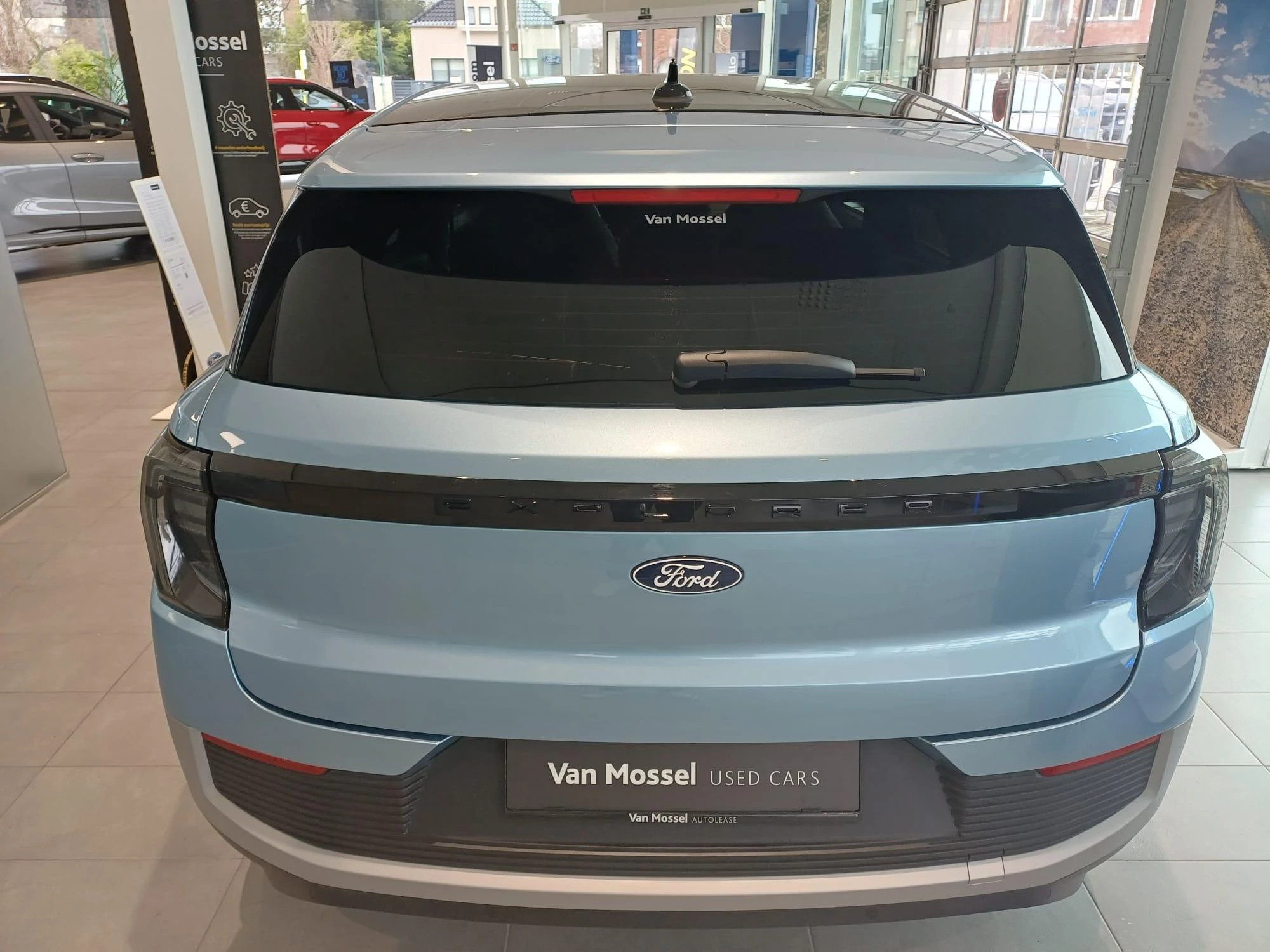 Ford Explorer RWD Premium - Pano - Driver Assist - 602km Range
