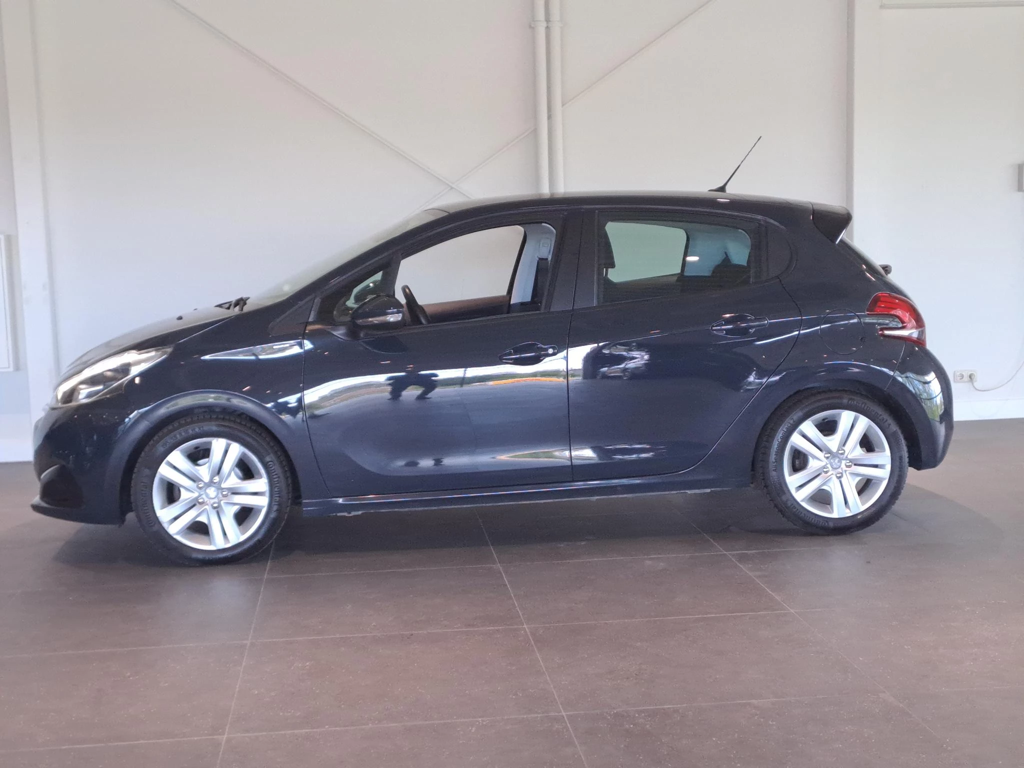 Peugeot-208-image-7