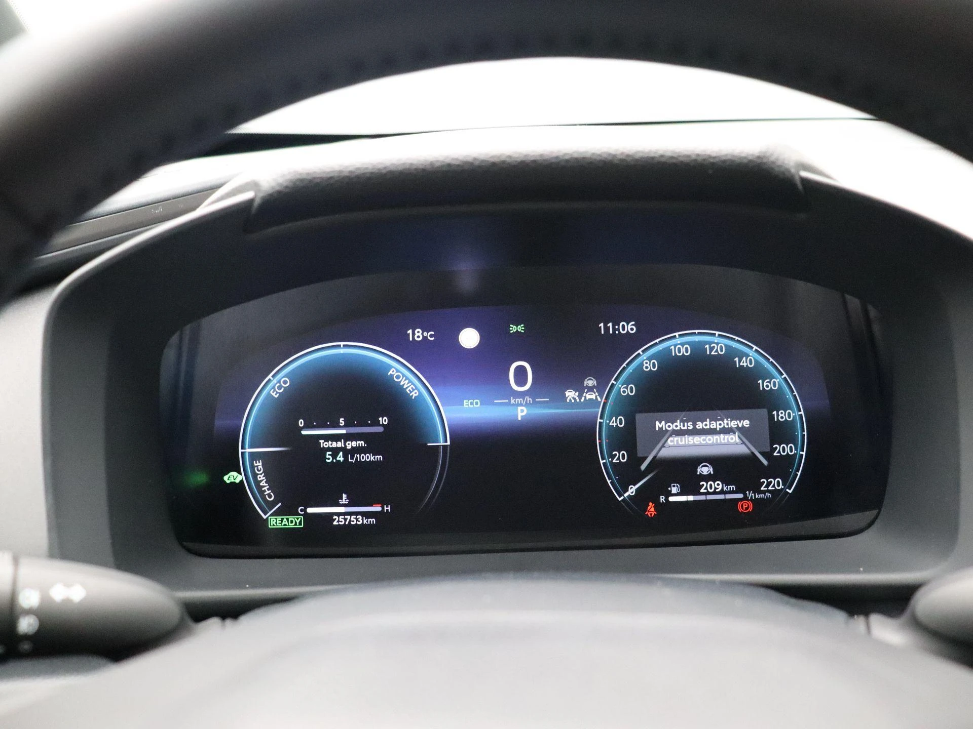 Toyota-C-HR-image-12