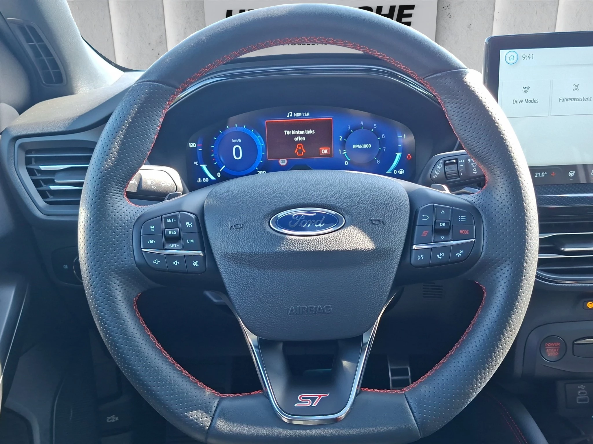 Ford Focus ST X Turnier 2.3 EB Aut. | LED | Pano | ACC | RFK | SHZ | LMF | Navi | B&O