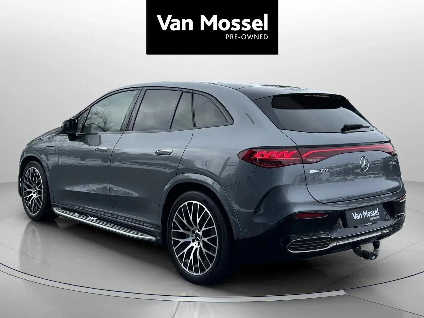 Mercedes-Benz-EQE-image-6