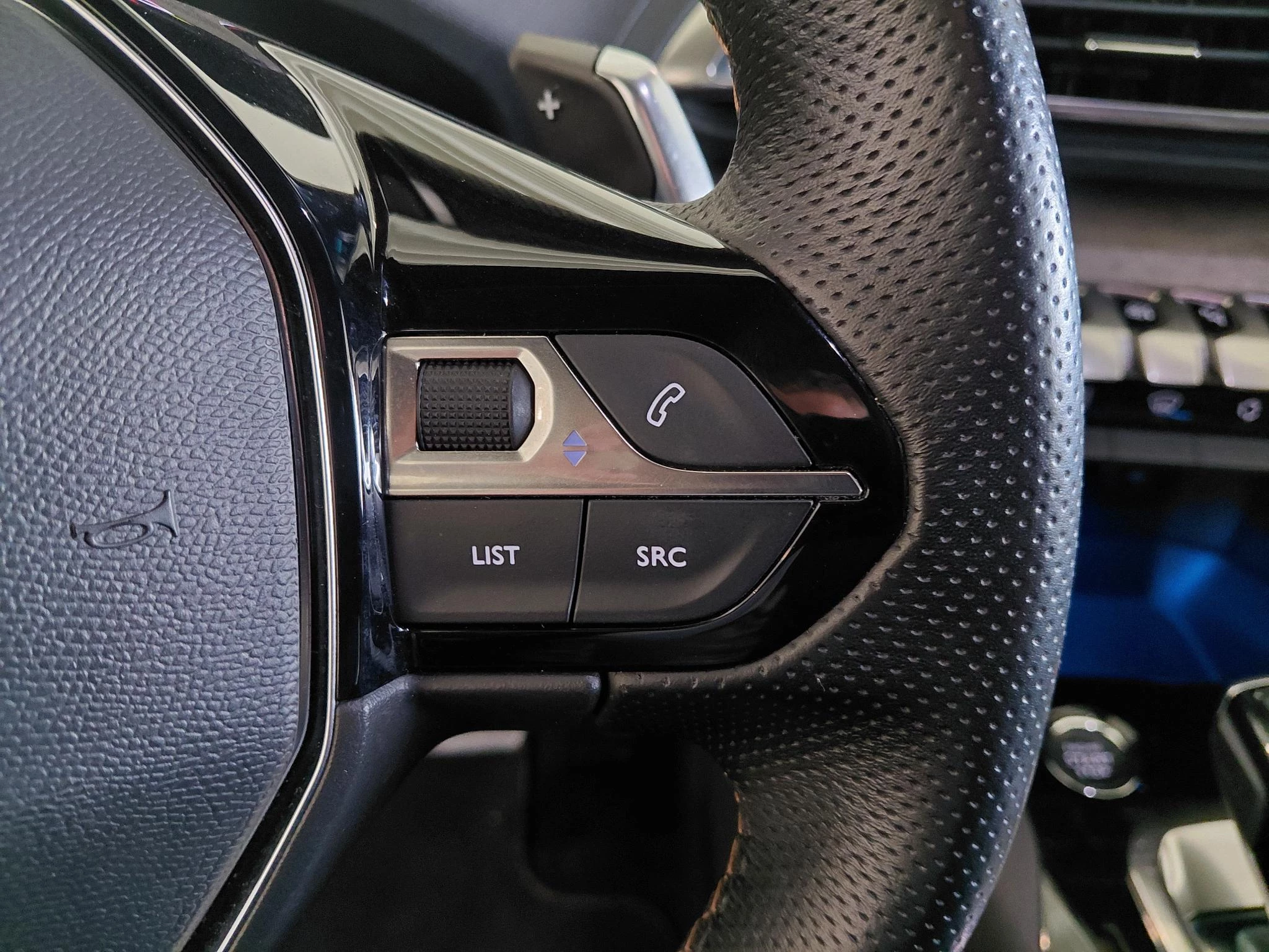 Peugeot 3008 1.6 HYbrid 225 GT