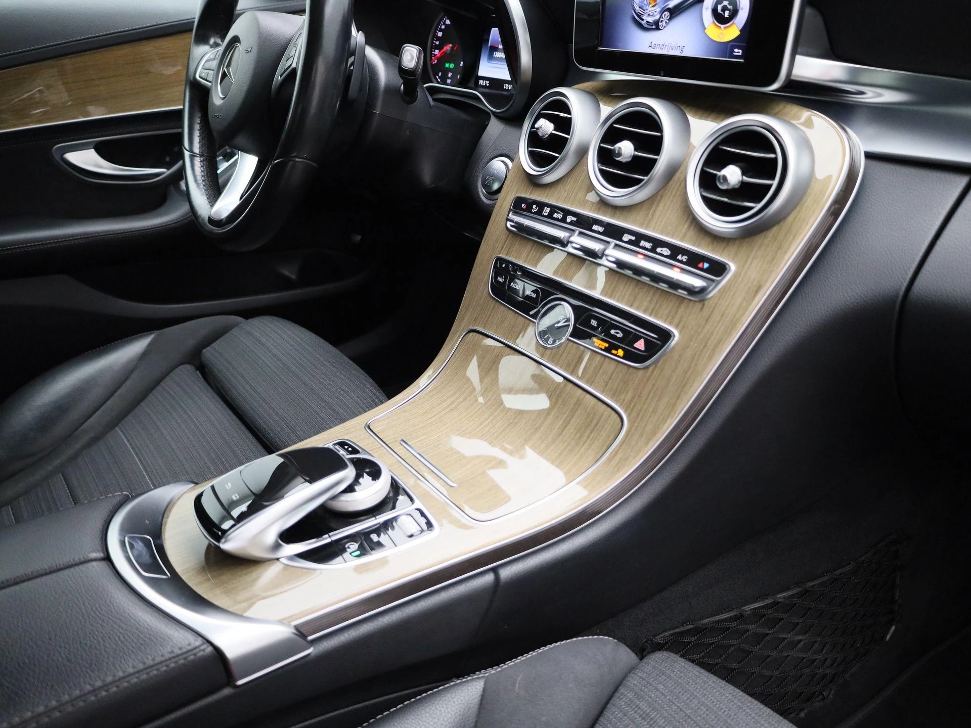 Mercedes-Benz C-Klasse 200