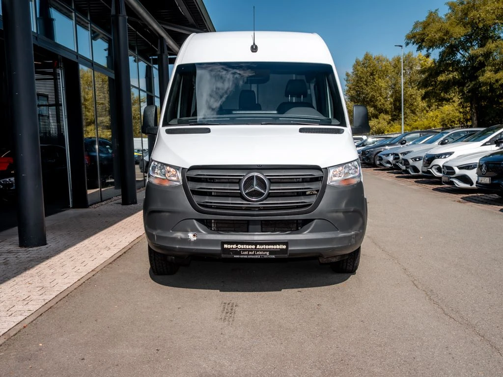 Mercedes-Benz-Sprinter 317-image-3