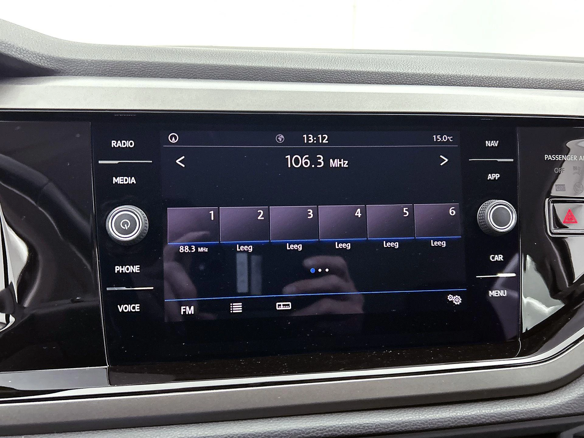 Volkswagen-Polo-image-7
