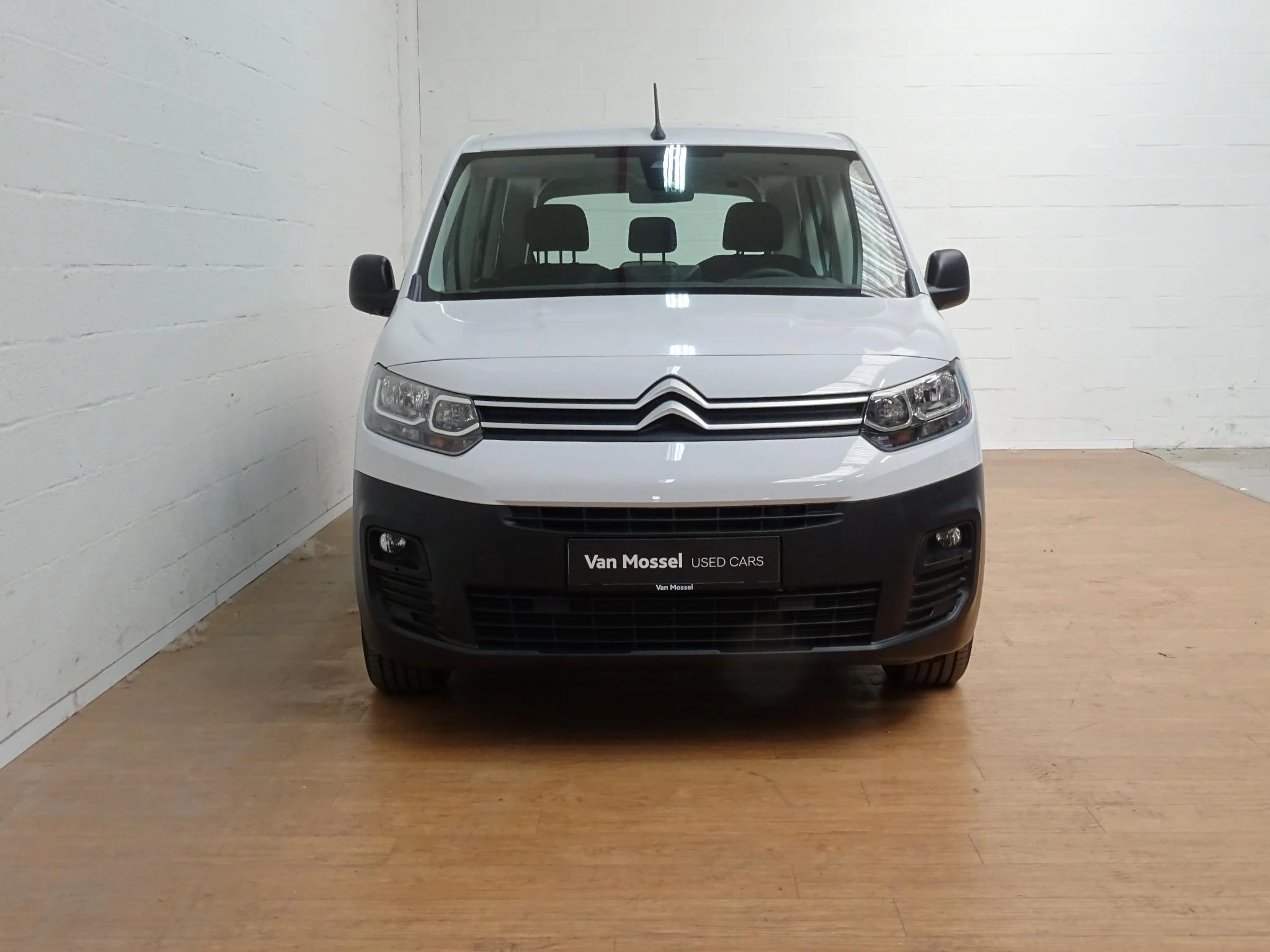 Citroën-ë-Berlingo-image-9