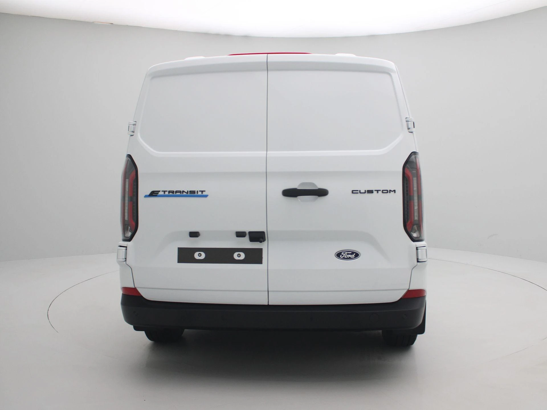 Ford-E-Transit Custom-image-4