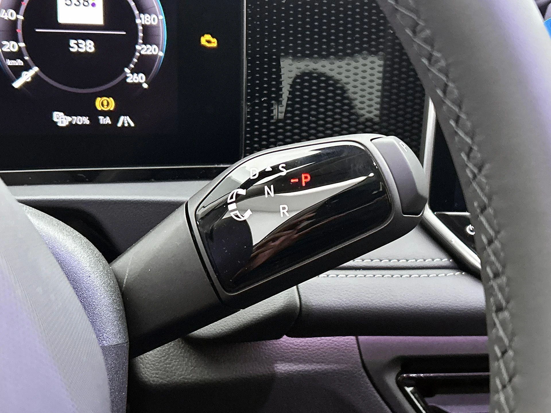 Volkswagen-Tiguan-image-13