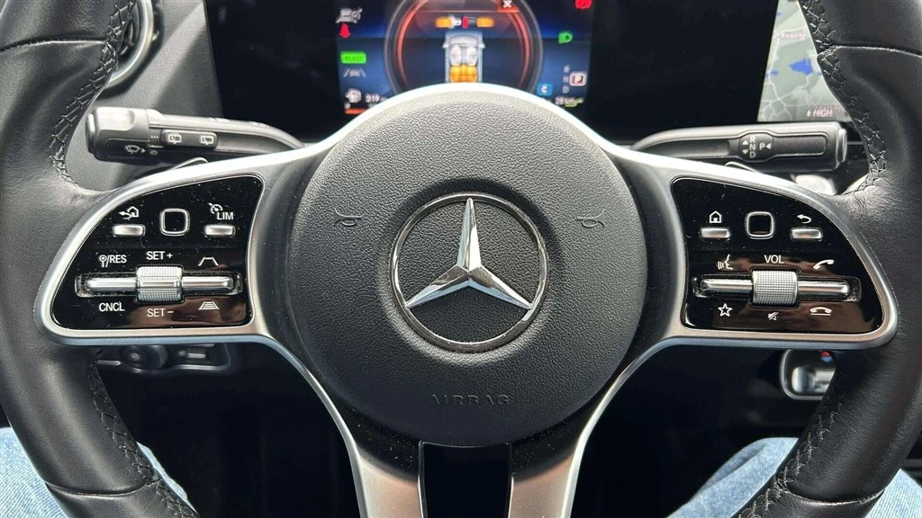 Mercedes-Benz-B-Klasse-image-12