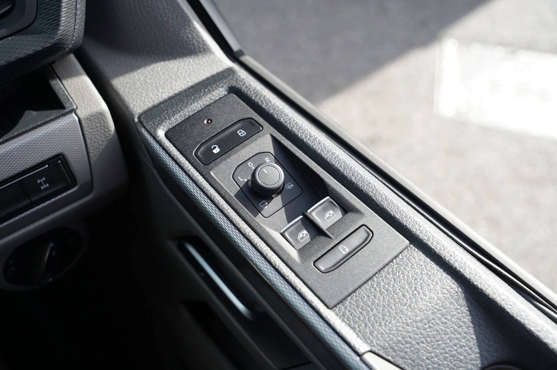 Volkswagen-California-image-20