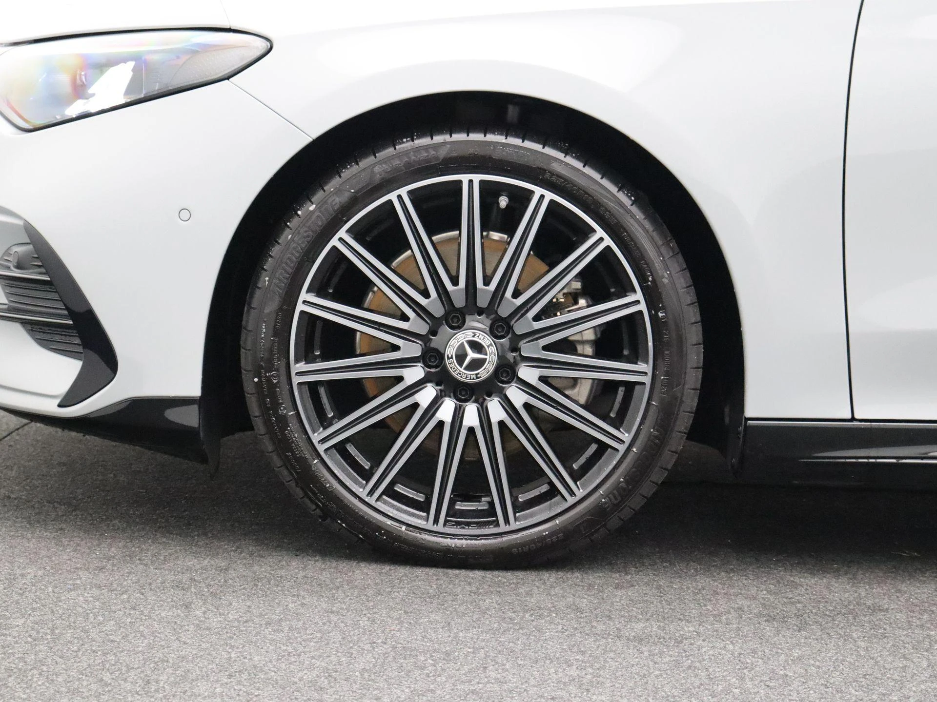 Mercedes-Benz-CLA-image-6