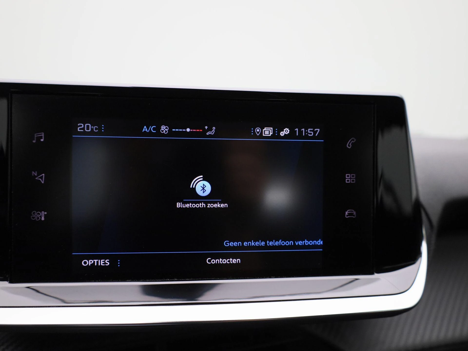 Peugeot-208-image-15