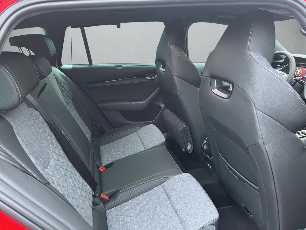 Škoda Octavia Combi 2.0 TDI 150PS Sportline Ahk; Canton; Winter; Licht&Sicht