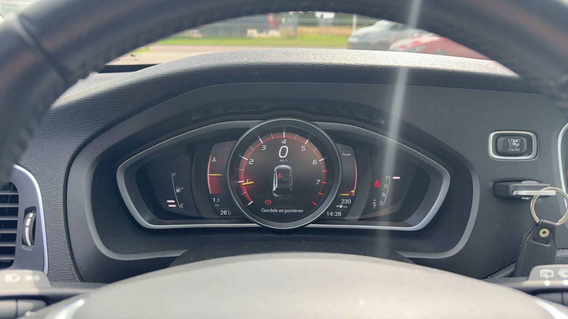 Volvo-V40-image-10