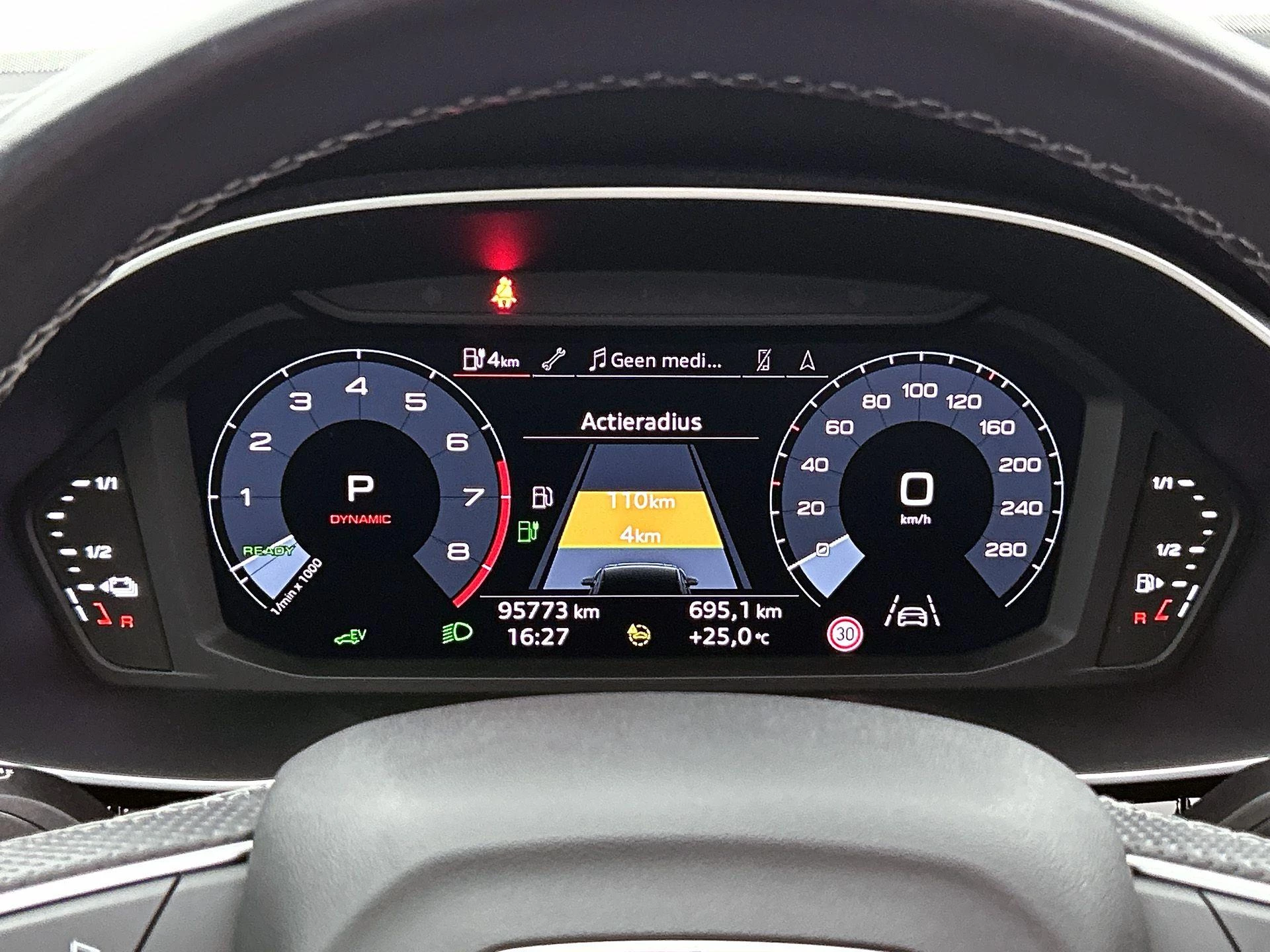 Audi Q3 45 TFSI e S edition 245 PK
