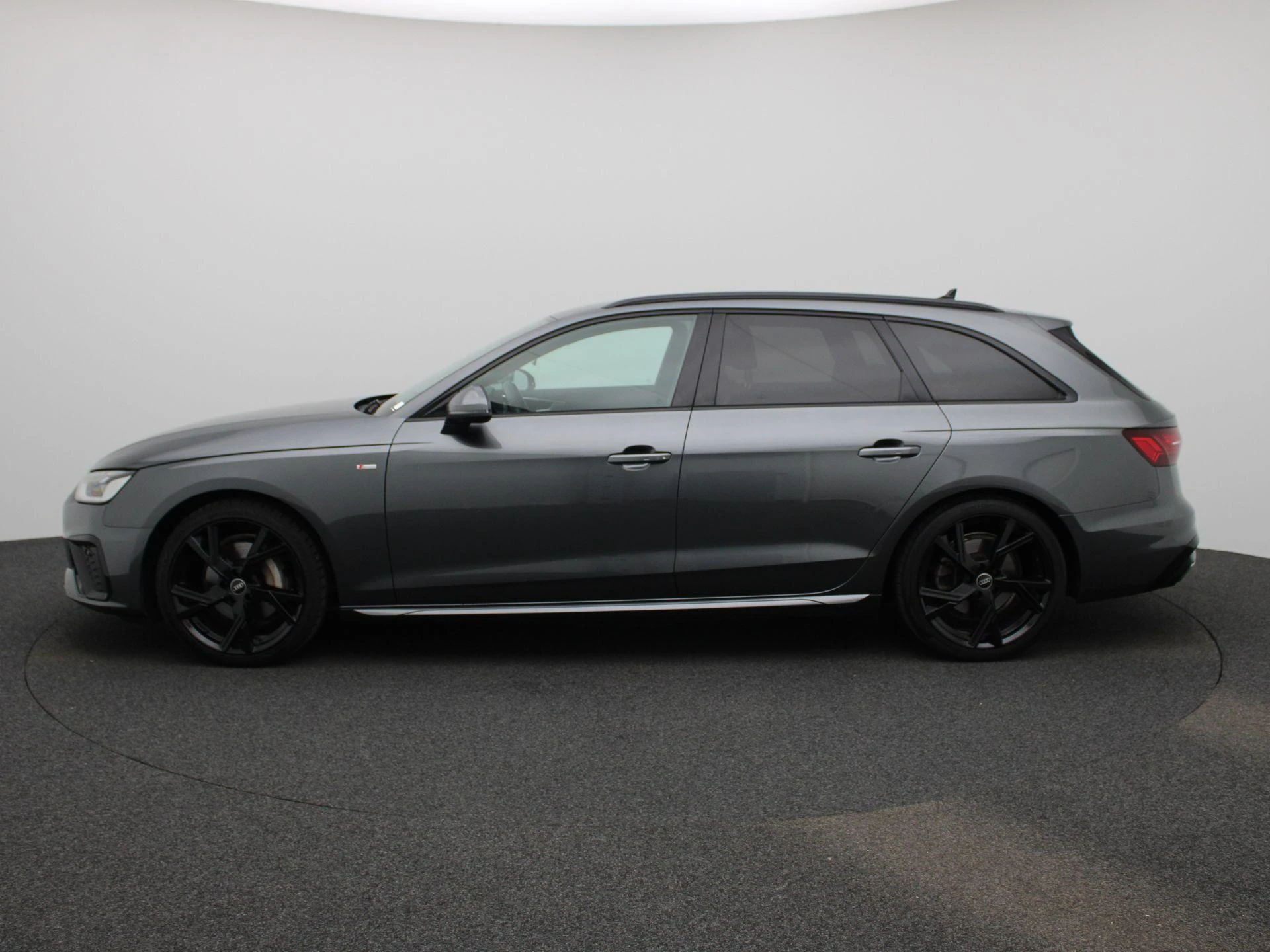 Audi A4 Avant 40 TFSI quattro S edition