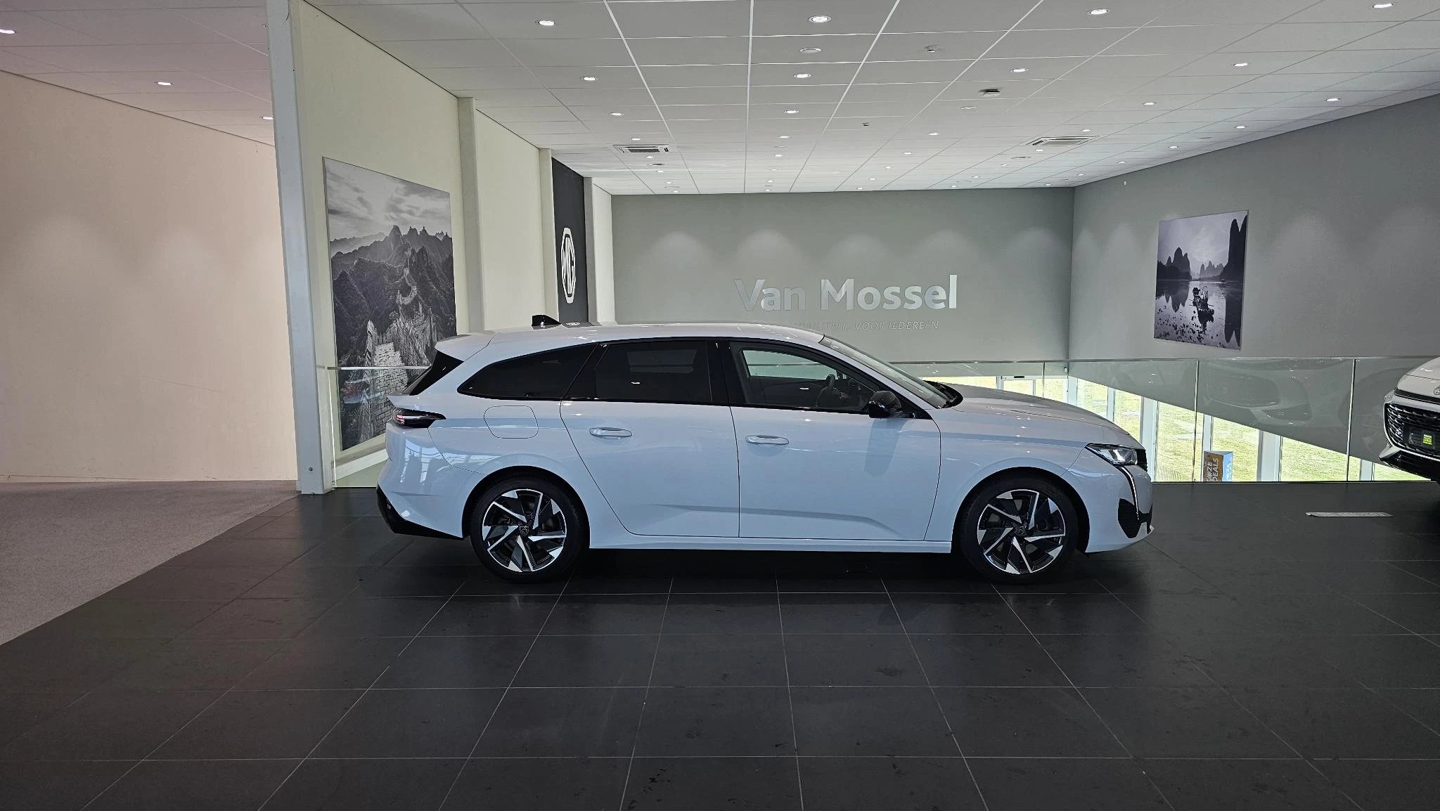Peugeot 308 SW 1.6 Plug-in Hybrid 180 Allure Avantage