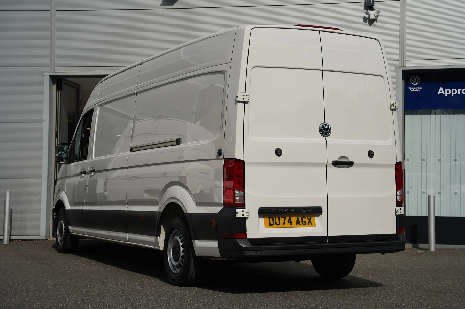 Volkswagen-Crafter-image-2