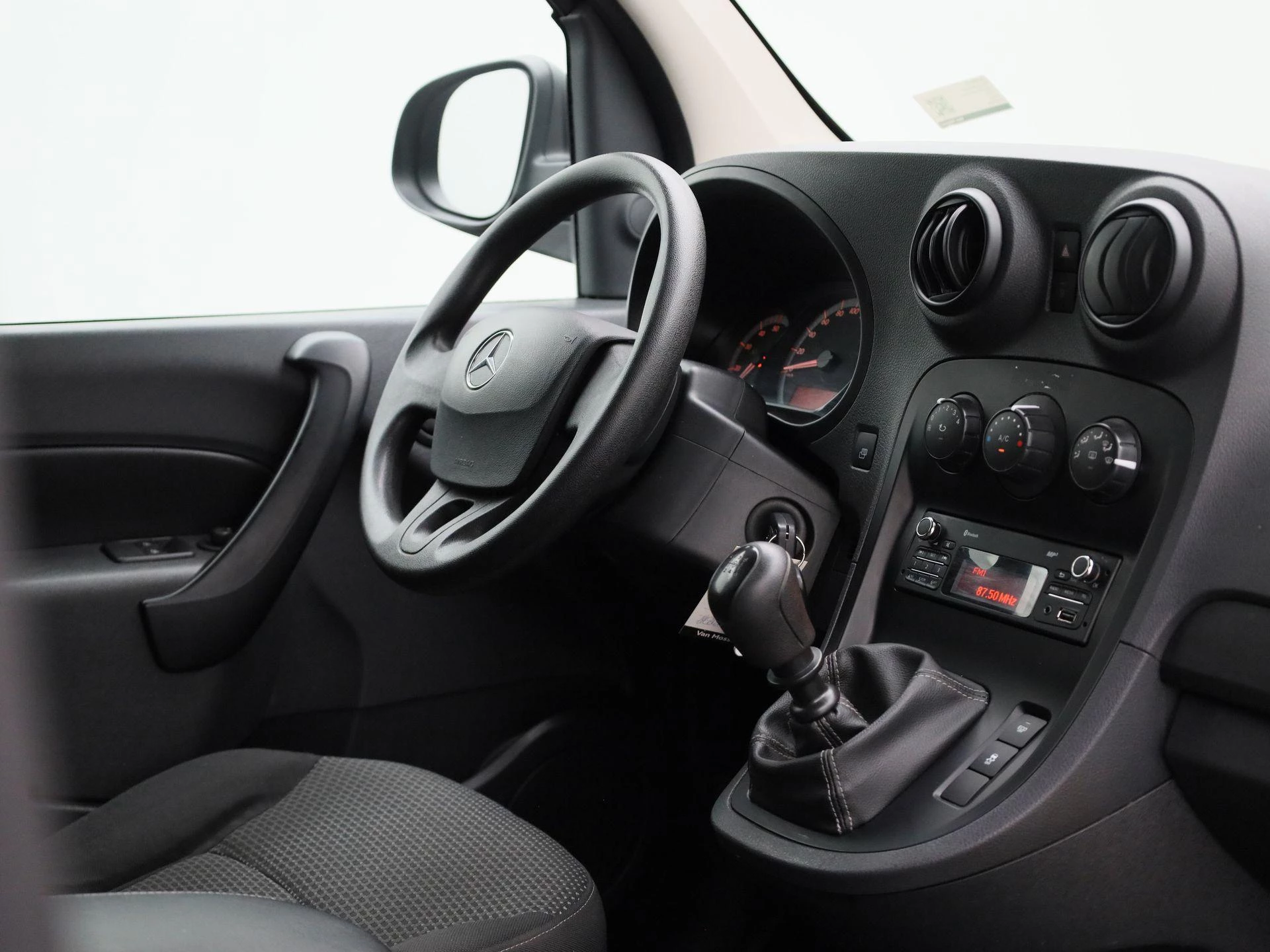 Mercedes-Benz-Citan-image-6