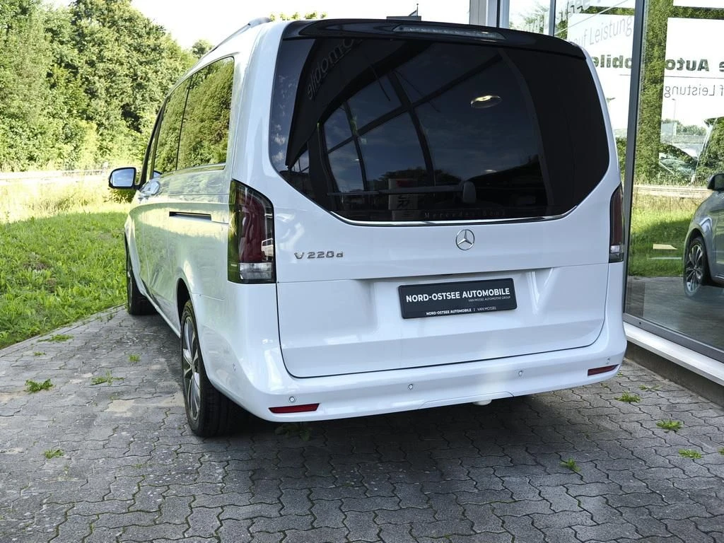 Mercedes-Benz-V-Klasse 220 d-image-4