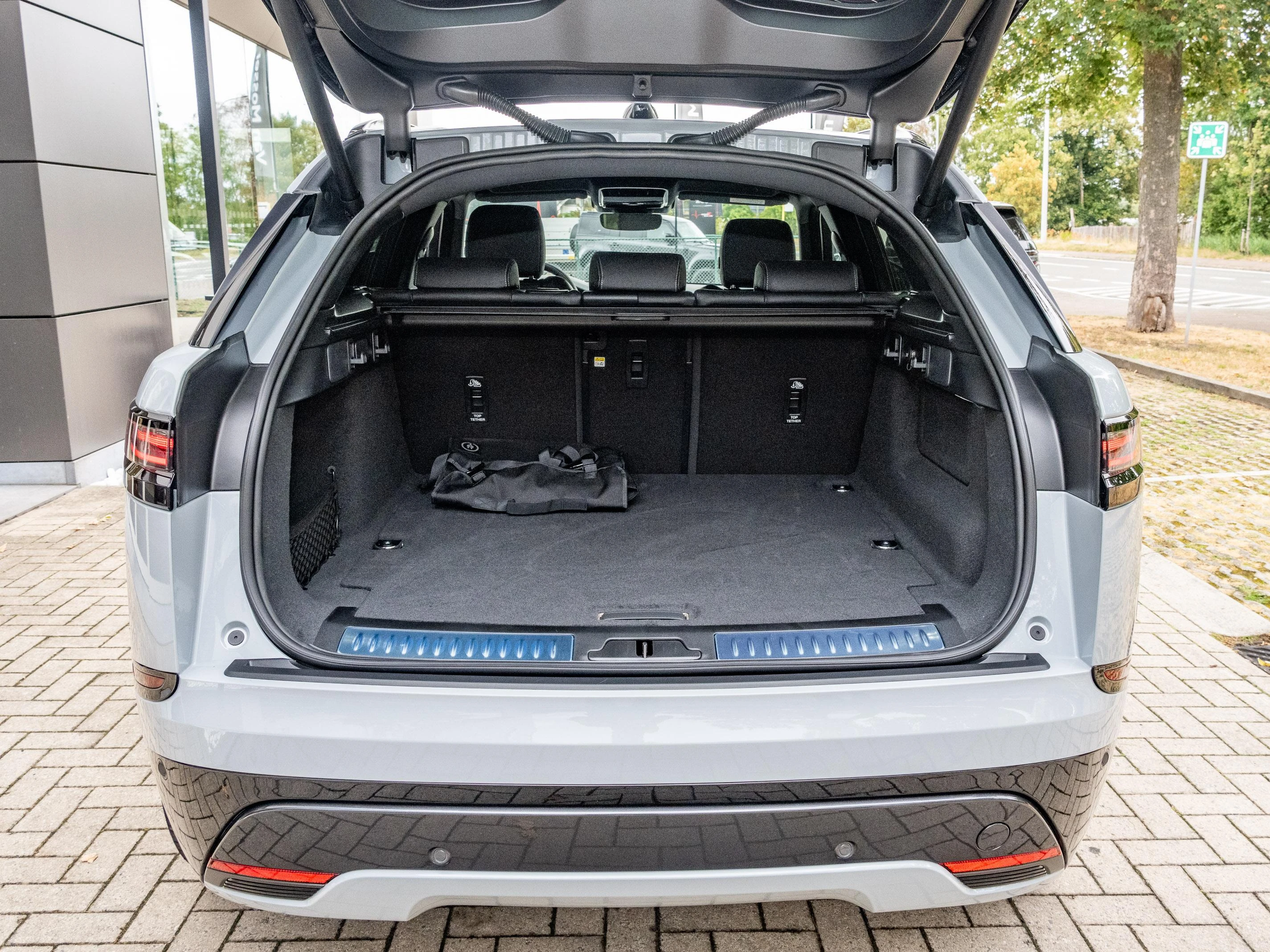 Land Rover-Range Rover Velar-image-20