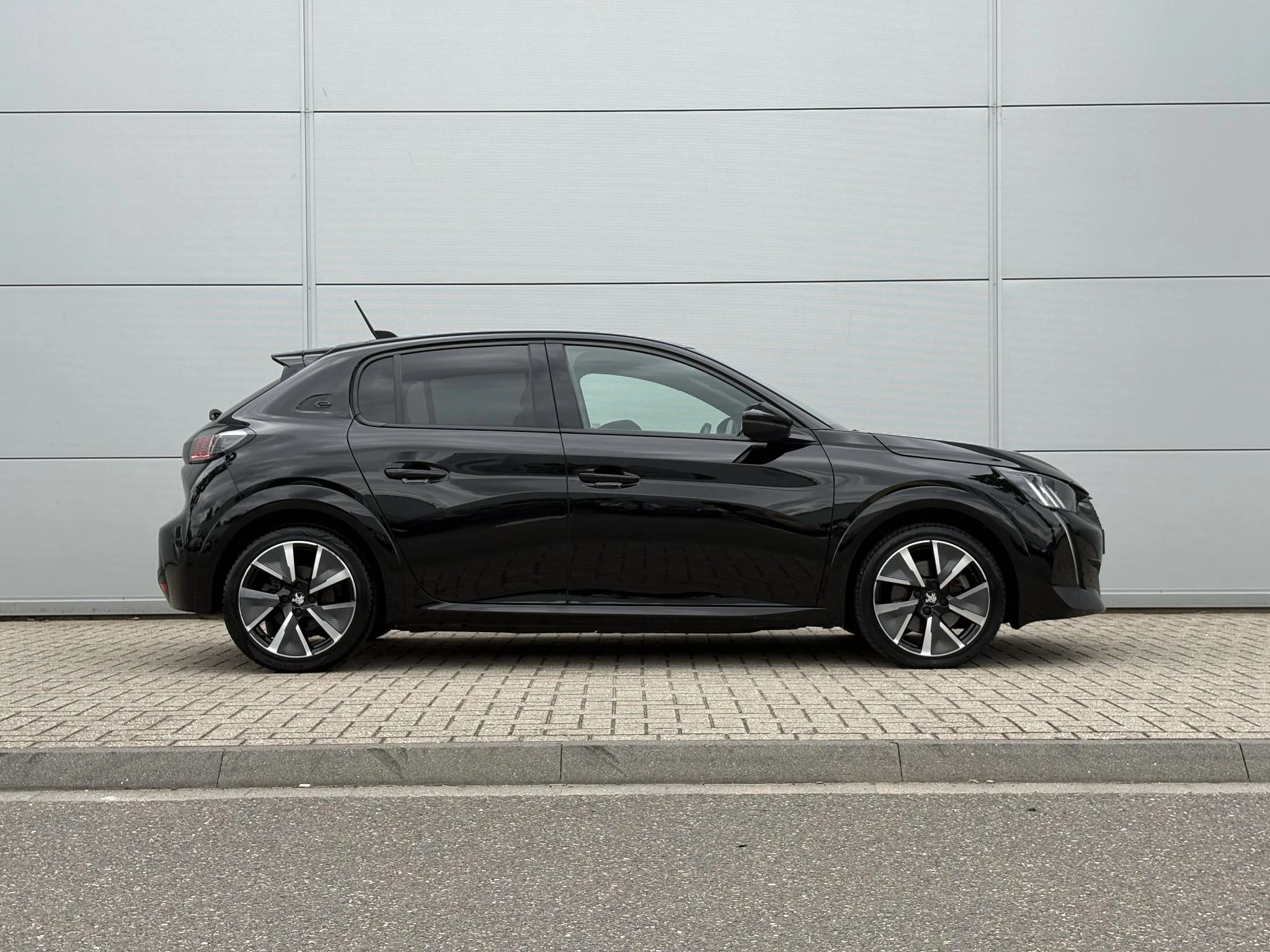 Peugeot e-208 EV GT 350 50 kWh