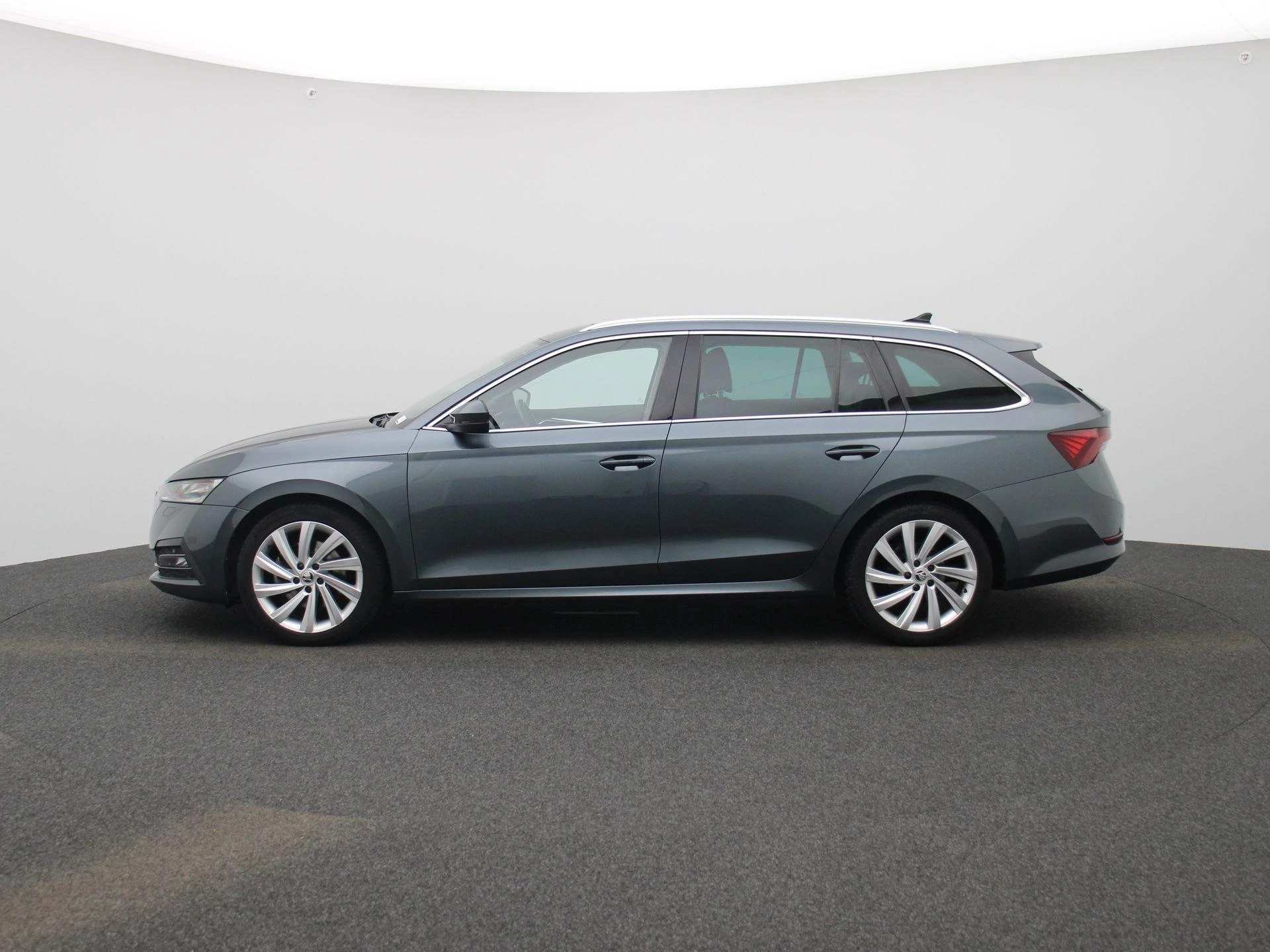 Škoda Octavia Combi 1.5 e-TSI Business Edition Plus