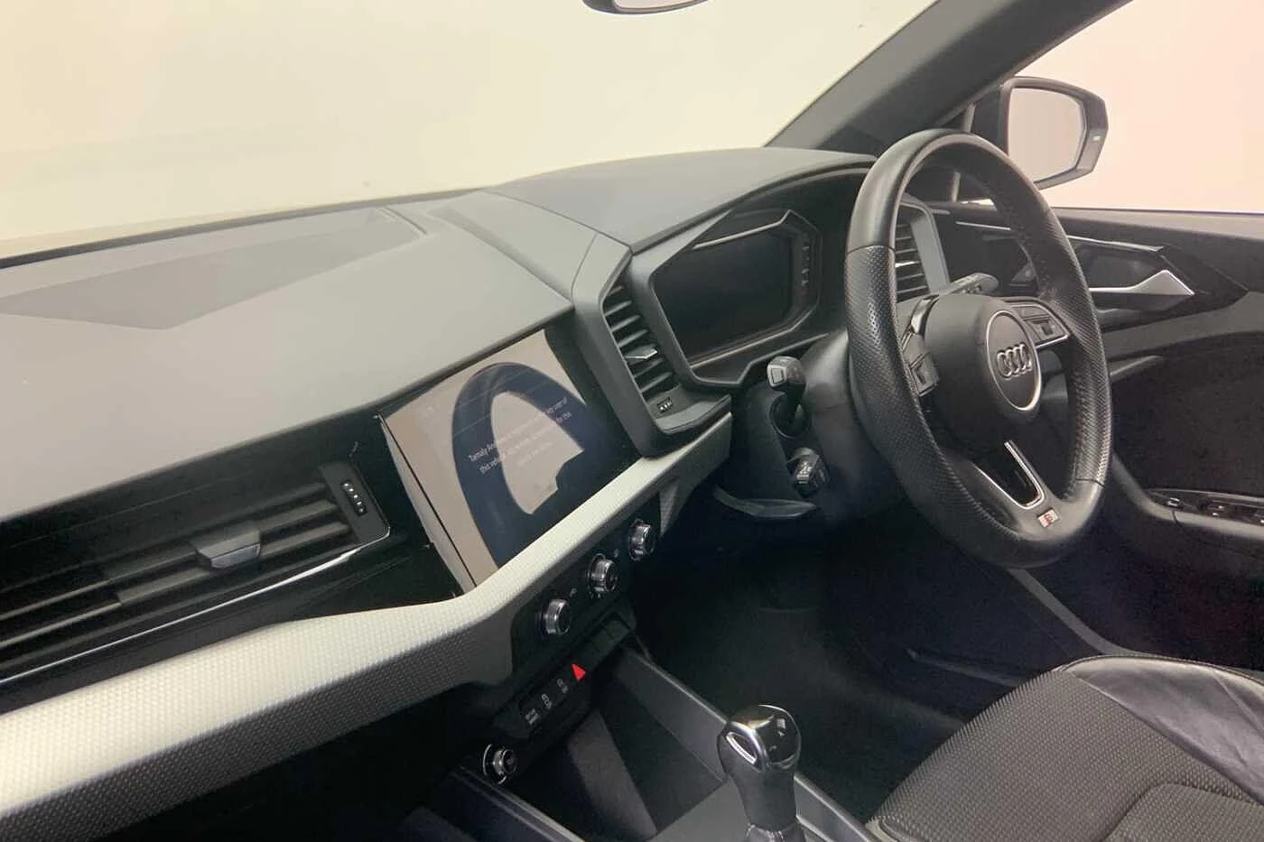 Audi-A1 Sportback-image-11