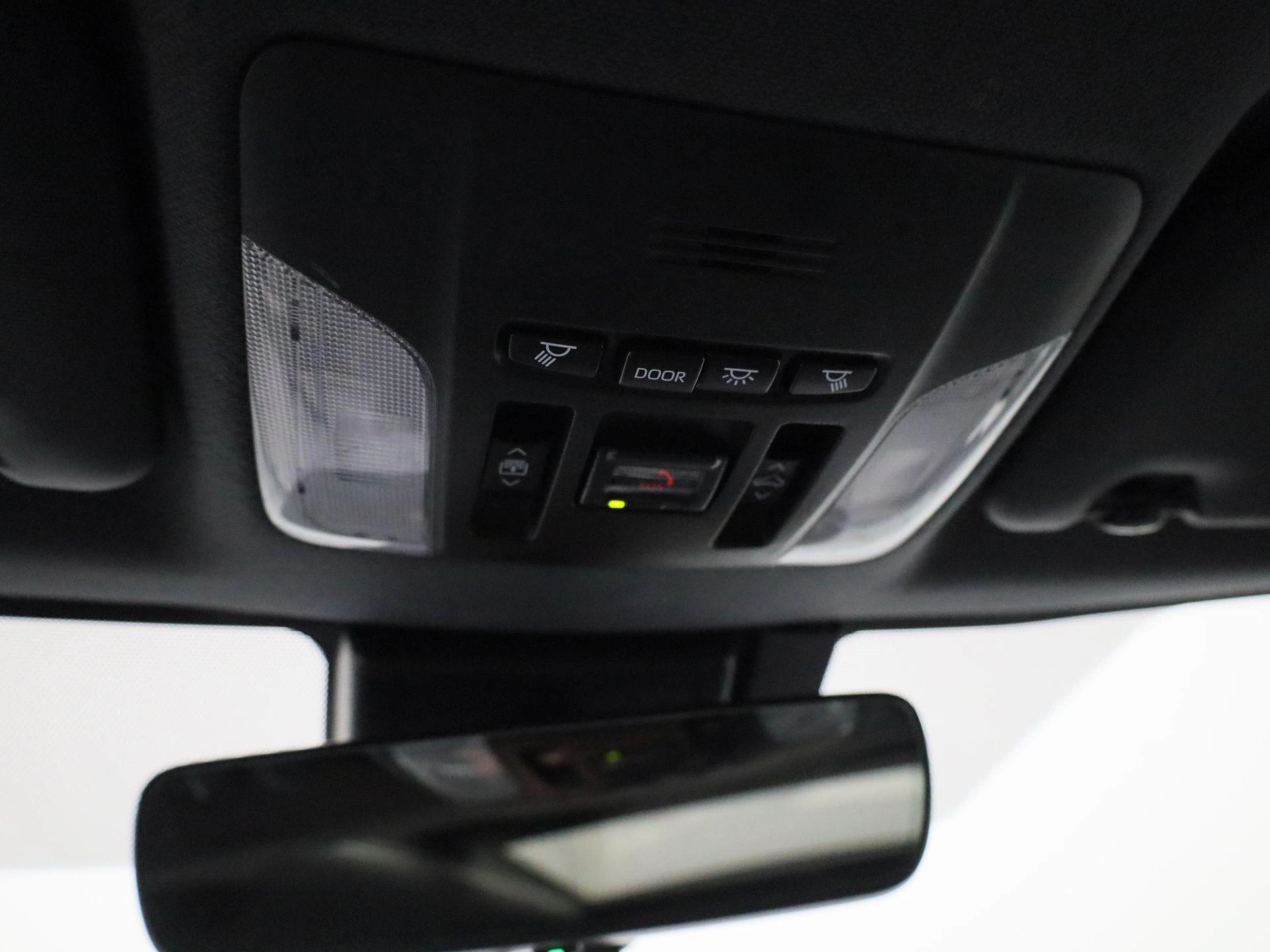 Toyota-Corolla Touring Sports-image-24