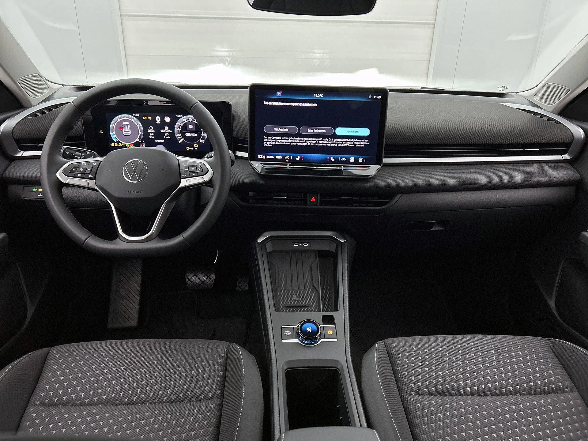 Volkswagen-T-Roc-image-21