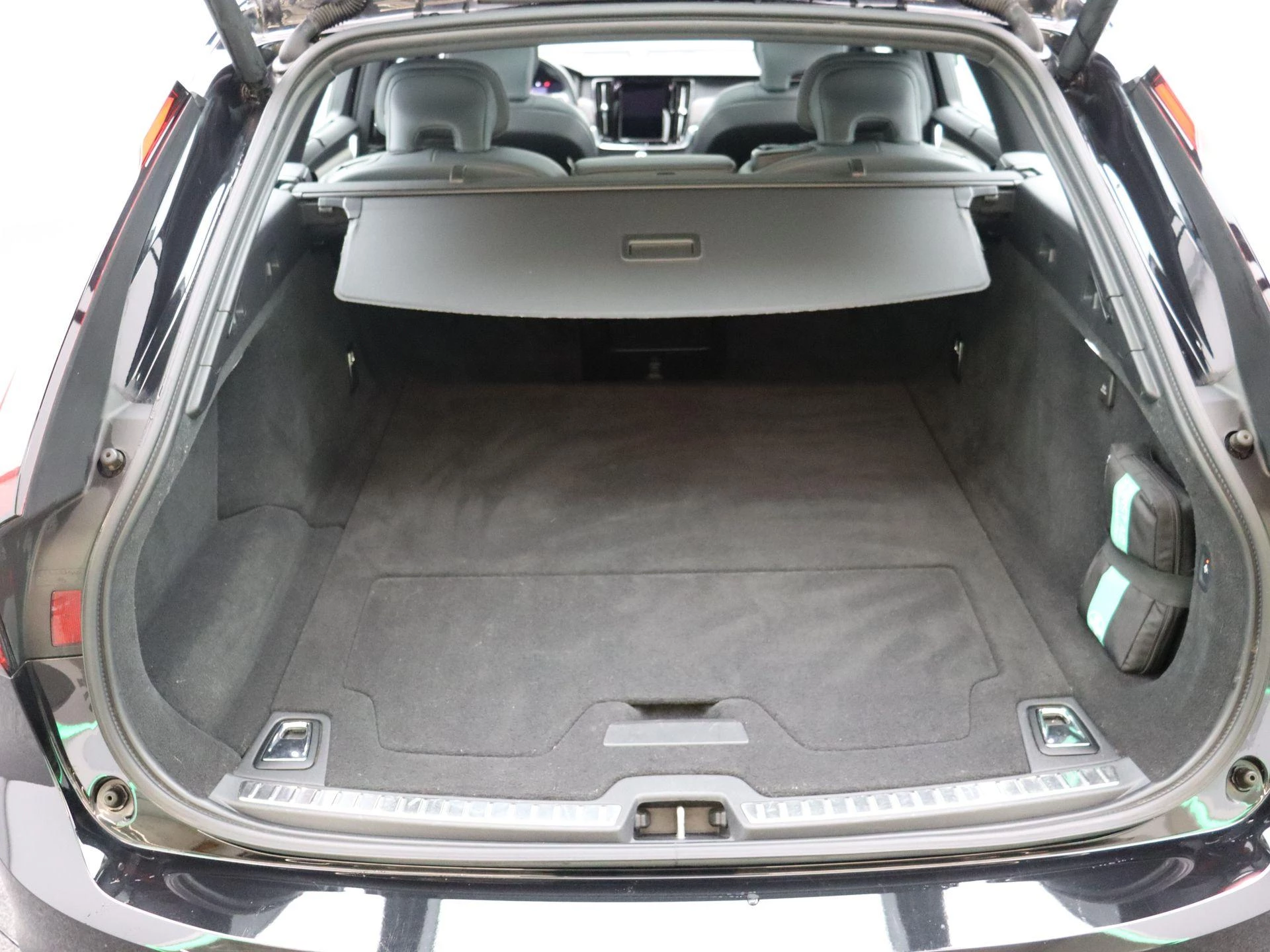 Volvo-V90-image-23