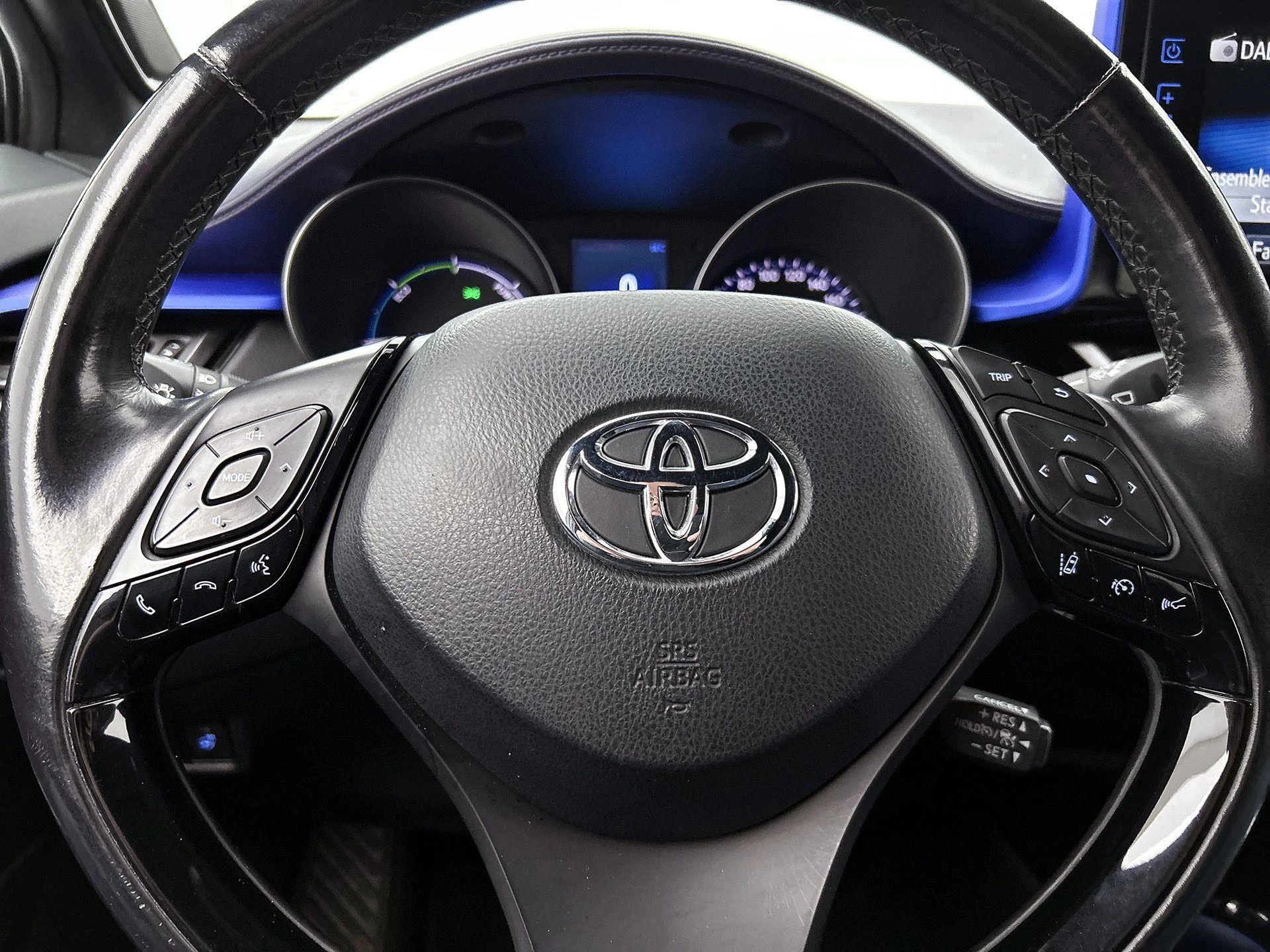 Toyota-C-HR-image-34