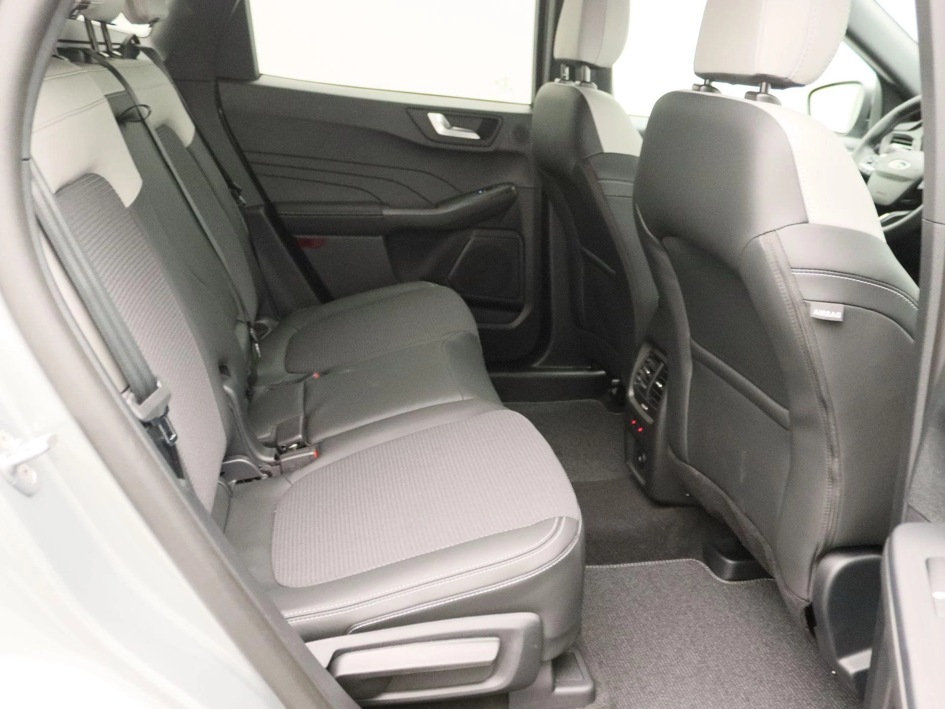 Ford-Kuga-image-14