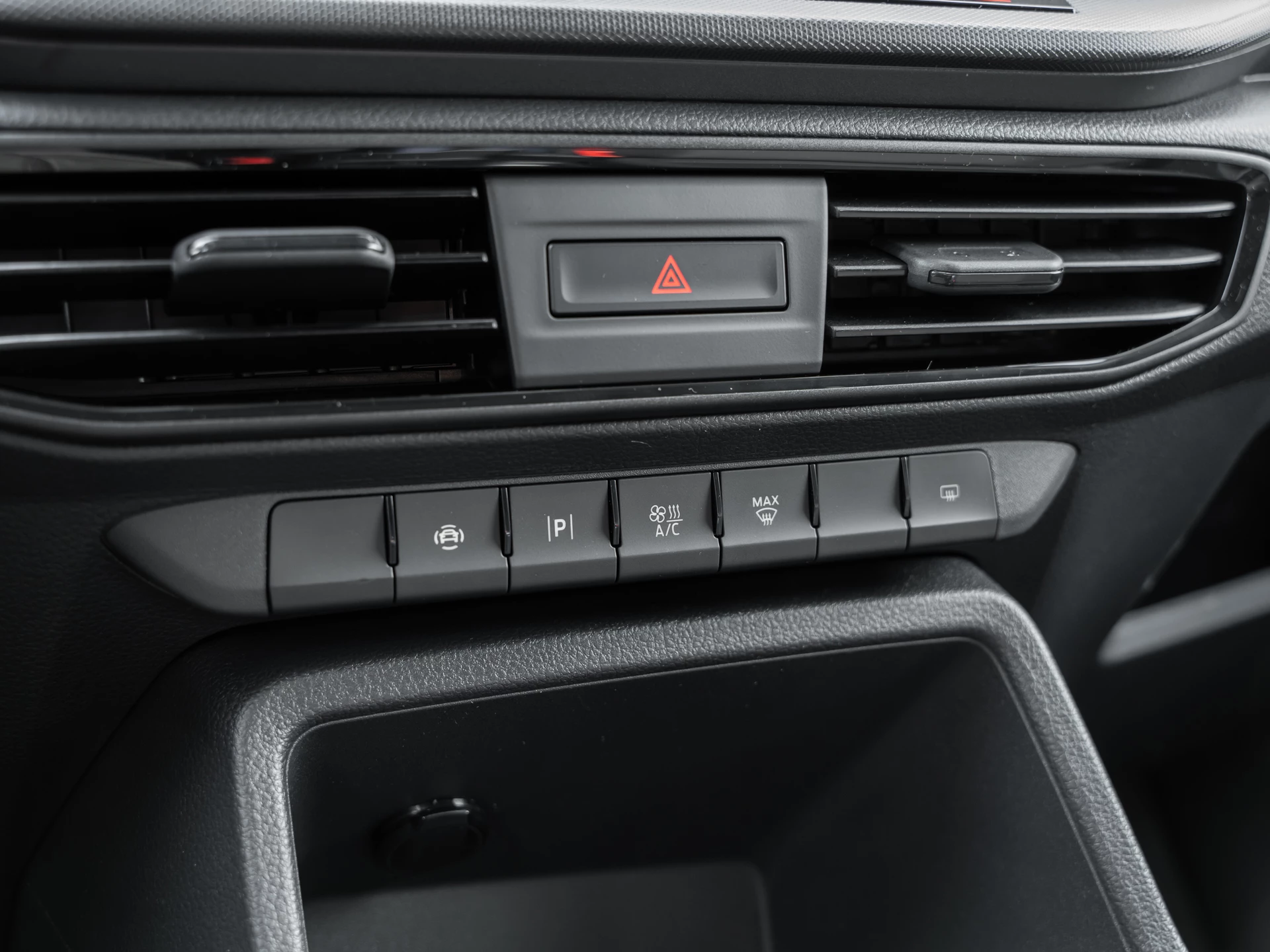 Ford-Transit Connect-image-13