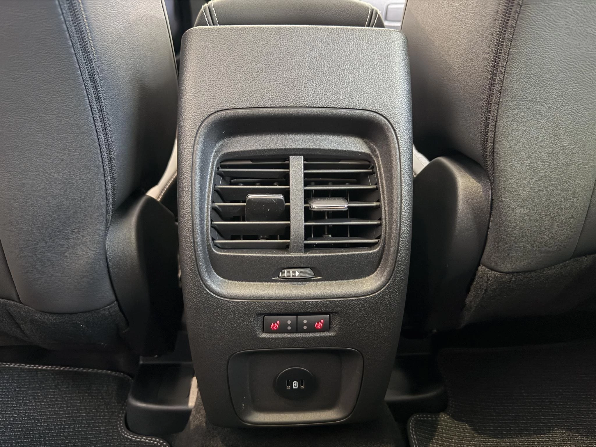 Ford-Kuga-image-13