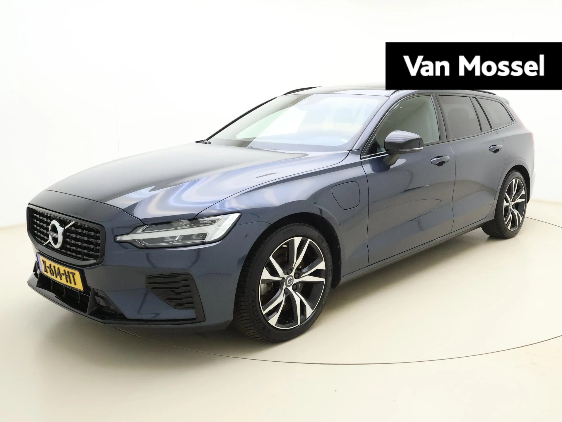 Volvo-V60-image-0