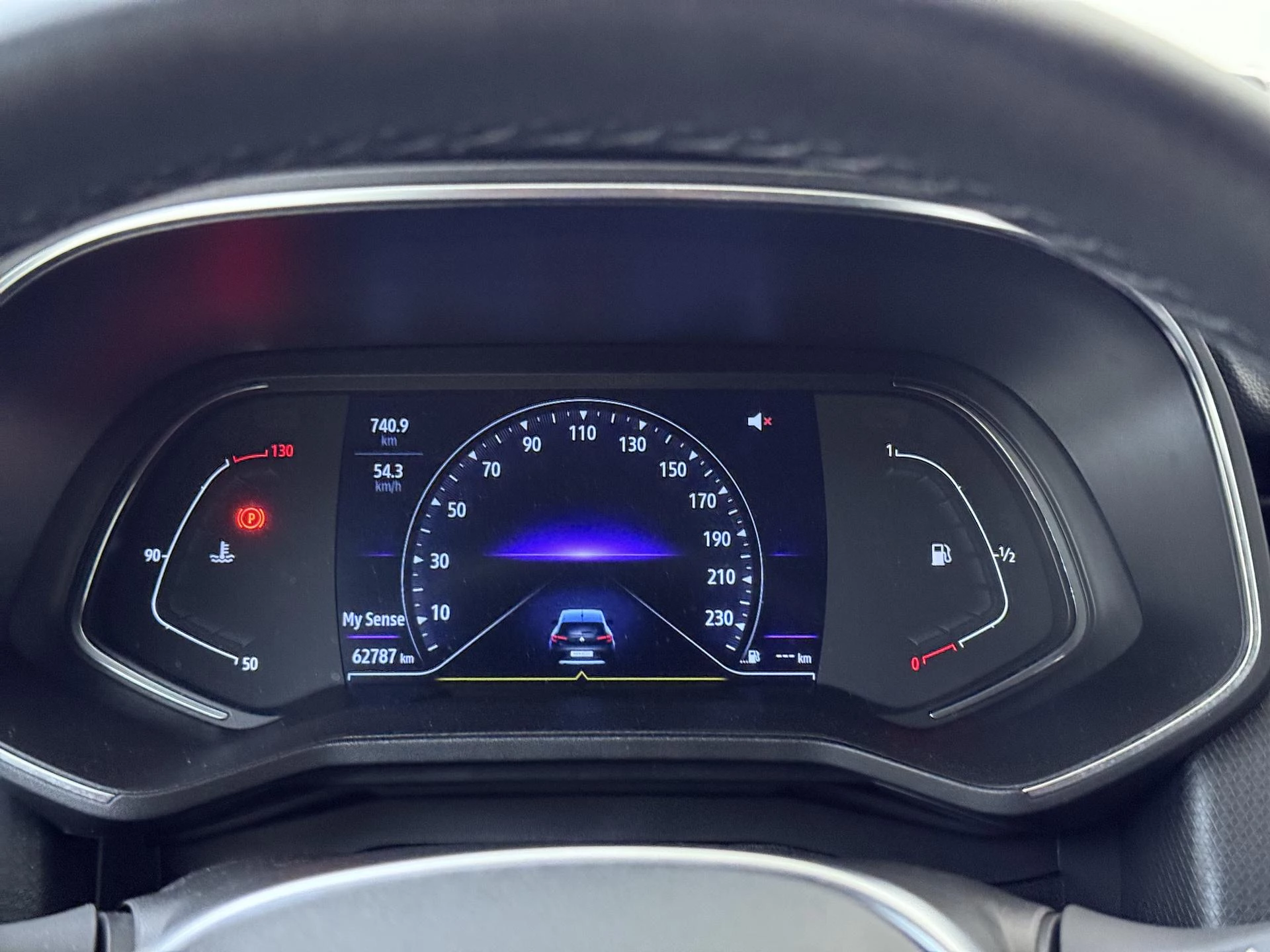 Renault-Clio-image-11