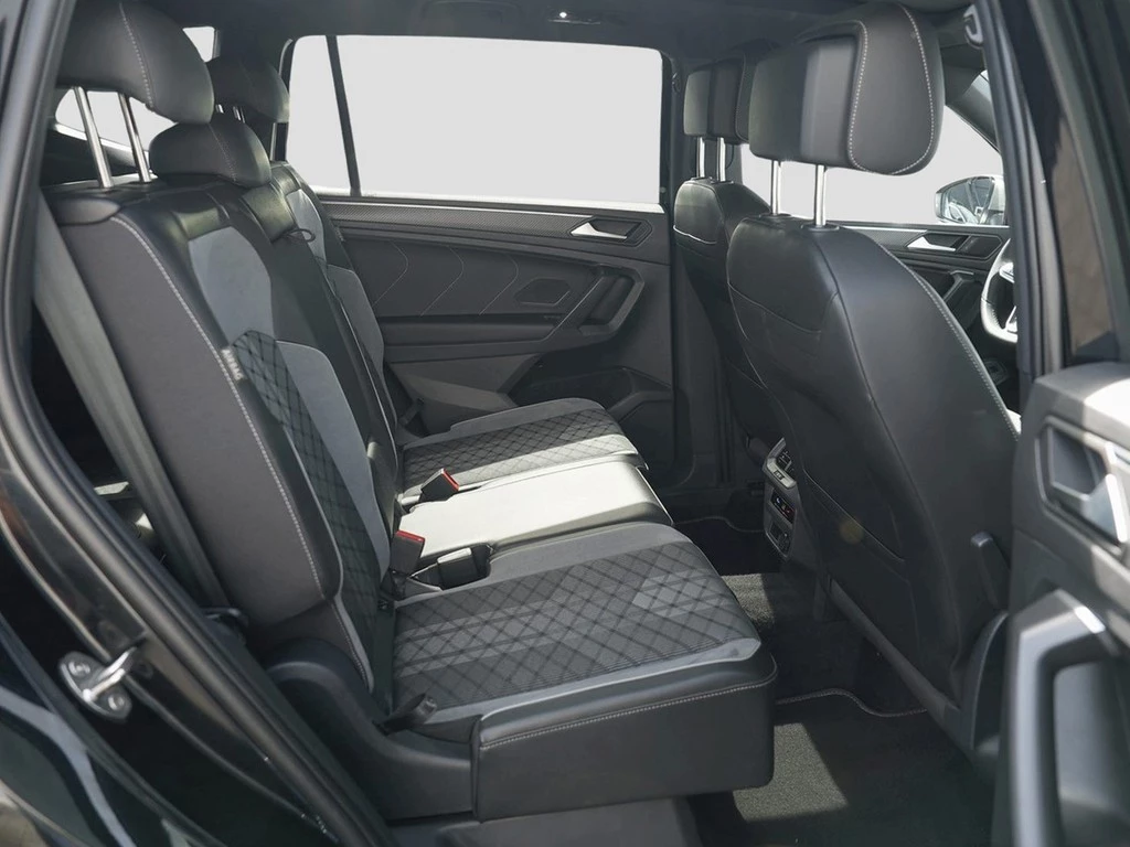 Volkswagen Tiguan Allspace TSI DSG 4Motion R-Line /Pano/AHK
