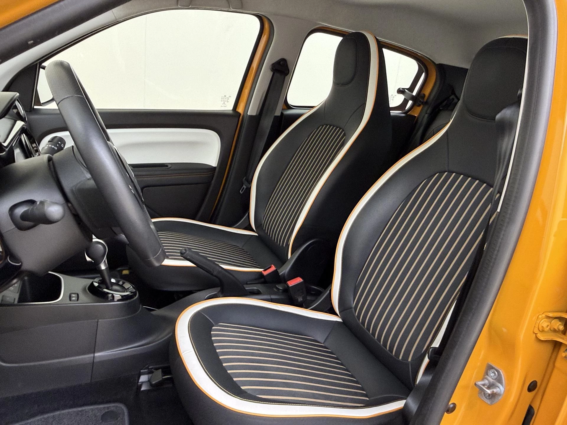 Renault-Twingo-image-9