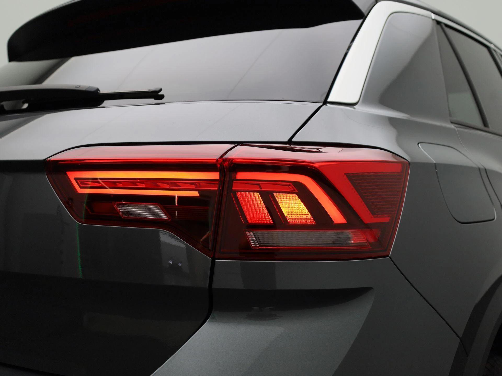Volkswagen-T-Roc-image-26